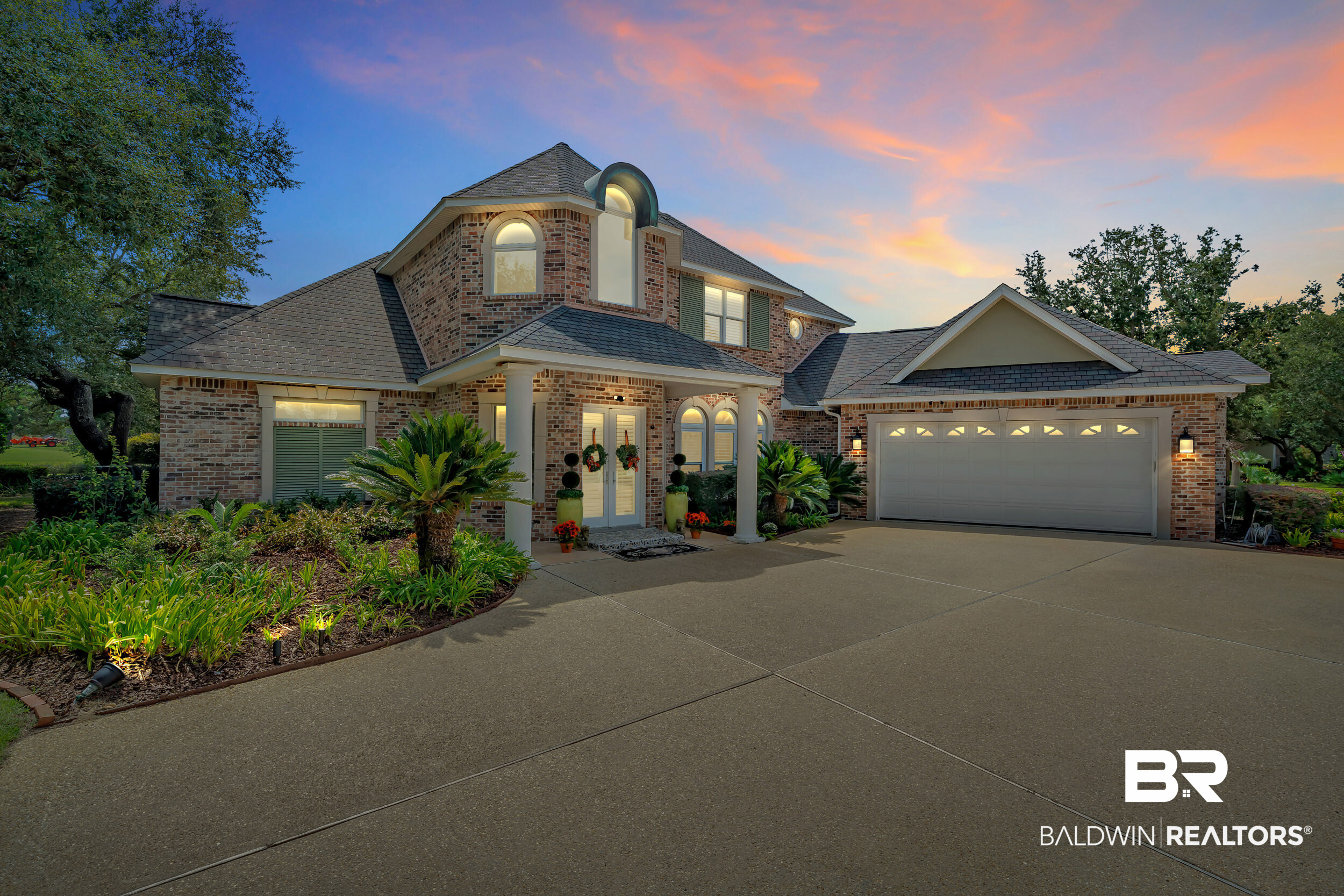 31 Bayside Court — photo