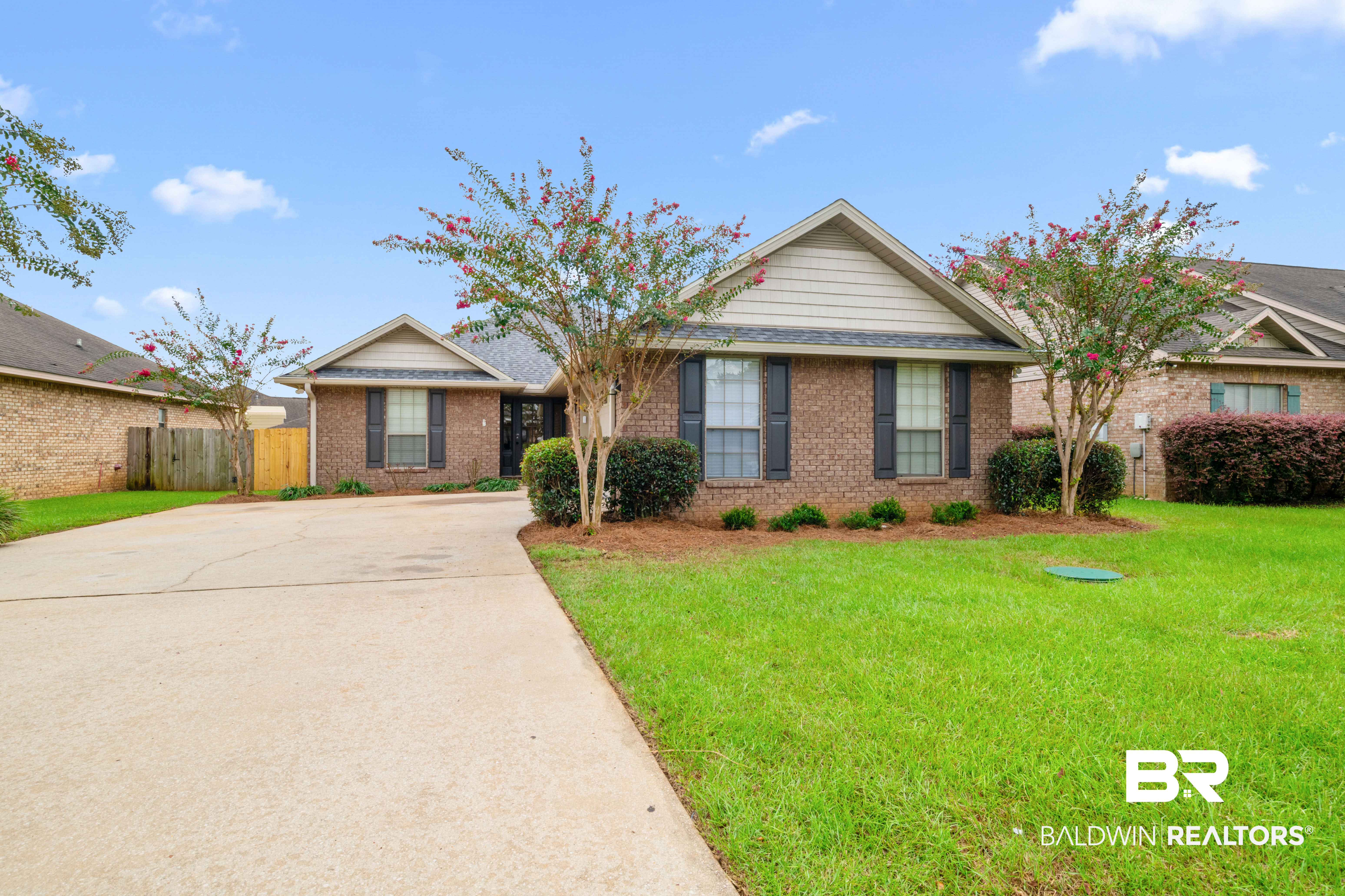 9929 Thresher Court — photo