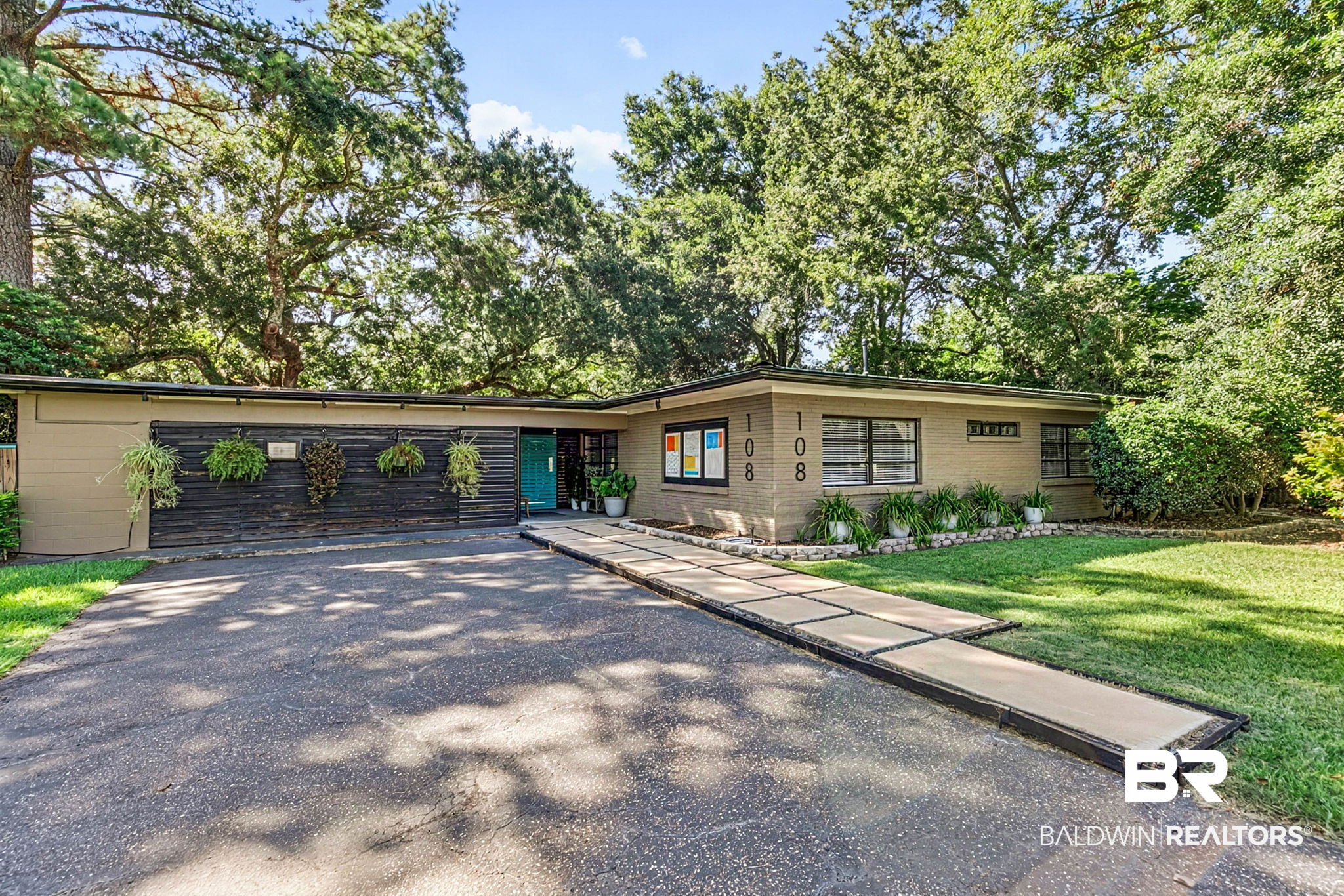 108 Hospital Drive — photo