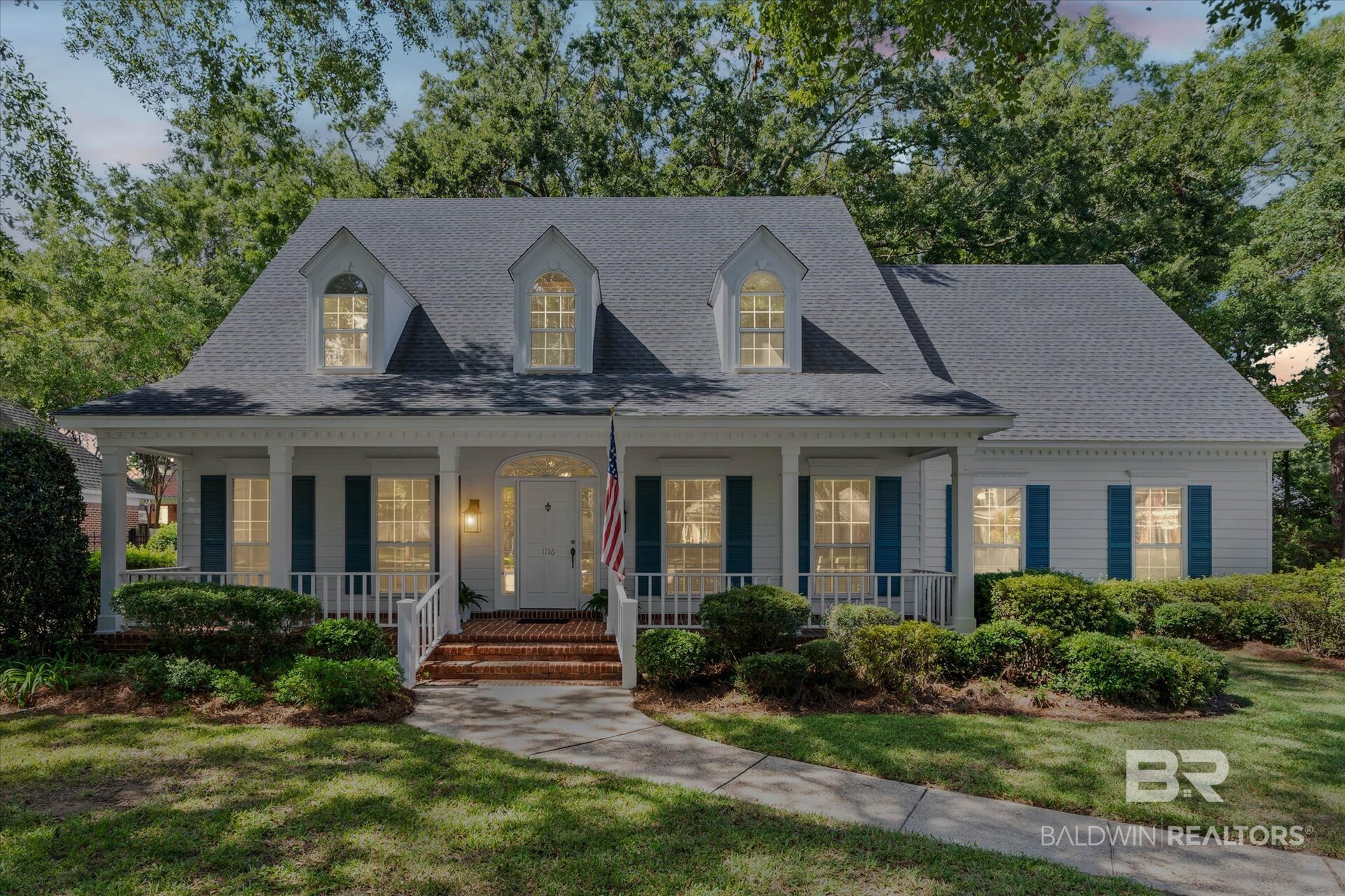 1116 Sutton Court — photo