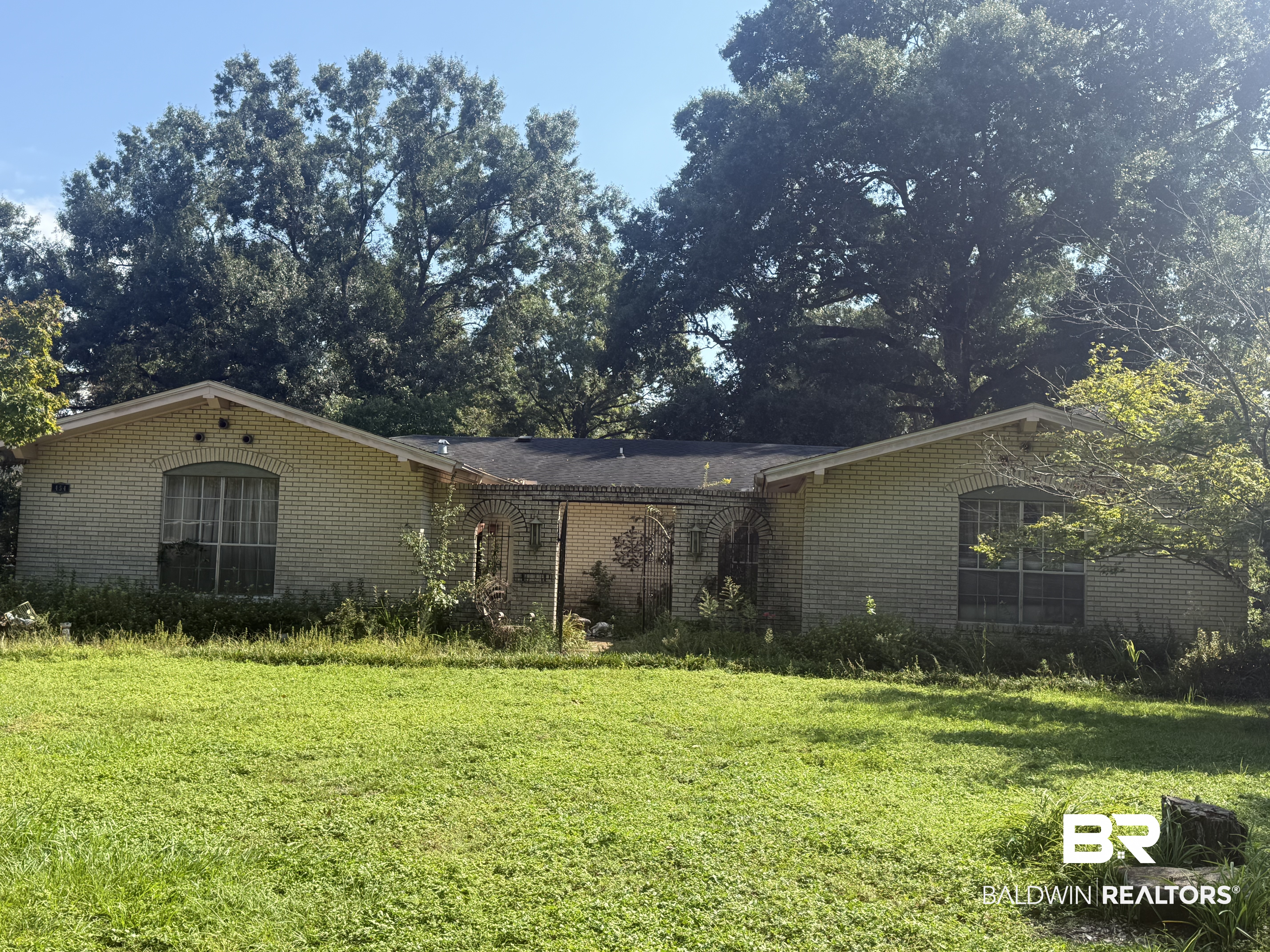 454 Vaughn Drive — photo