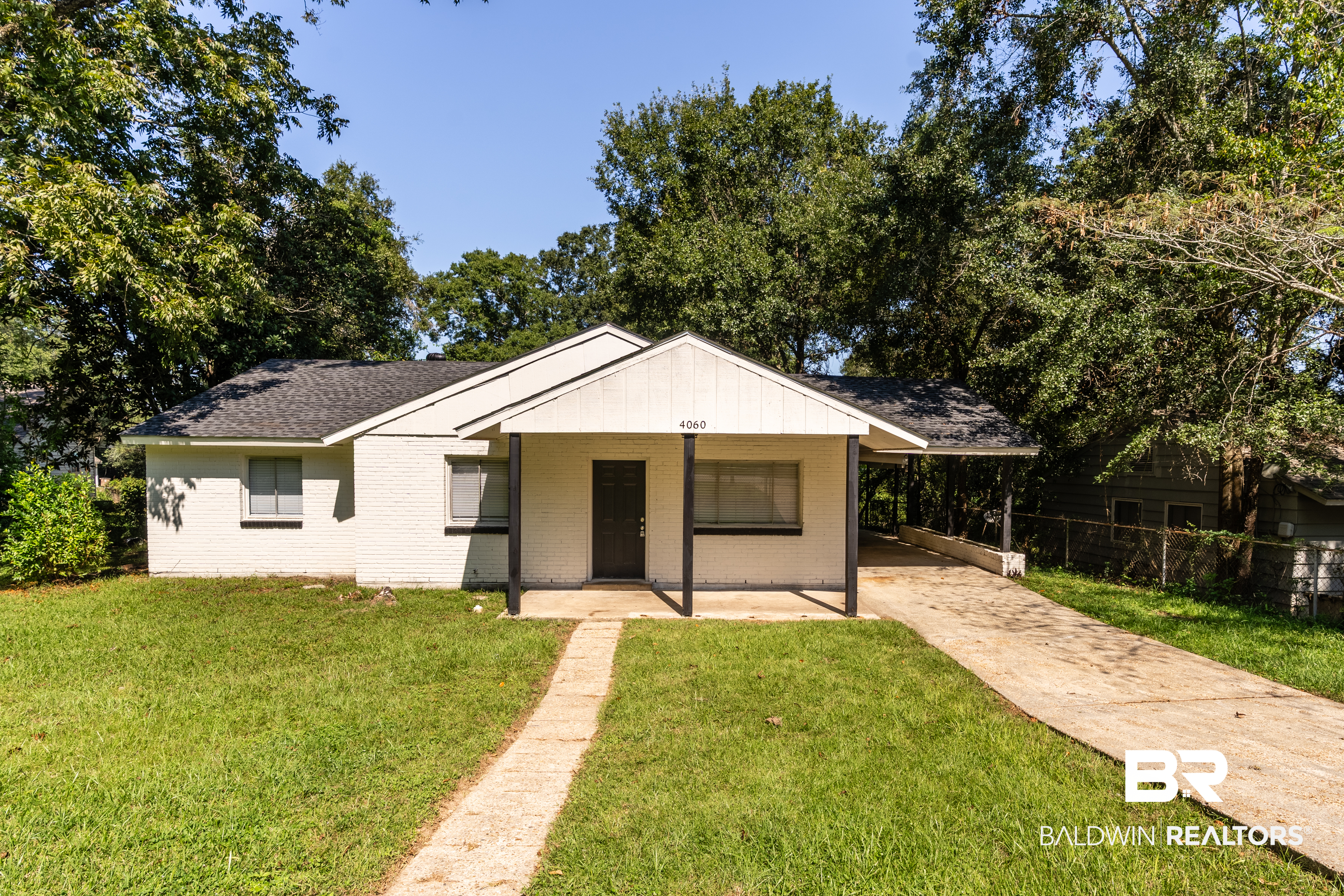 4060 Cresthaven Rd — photo