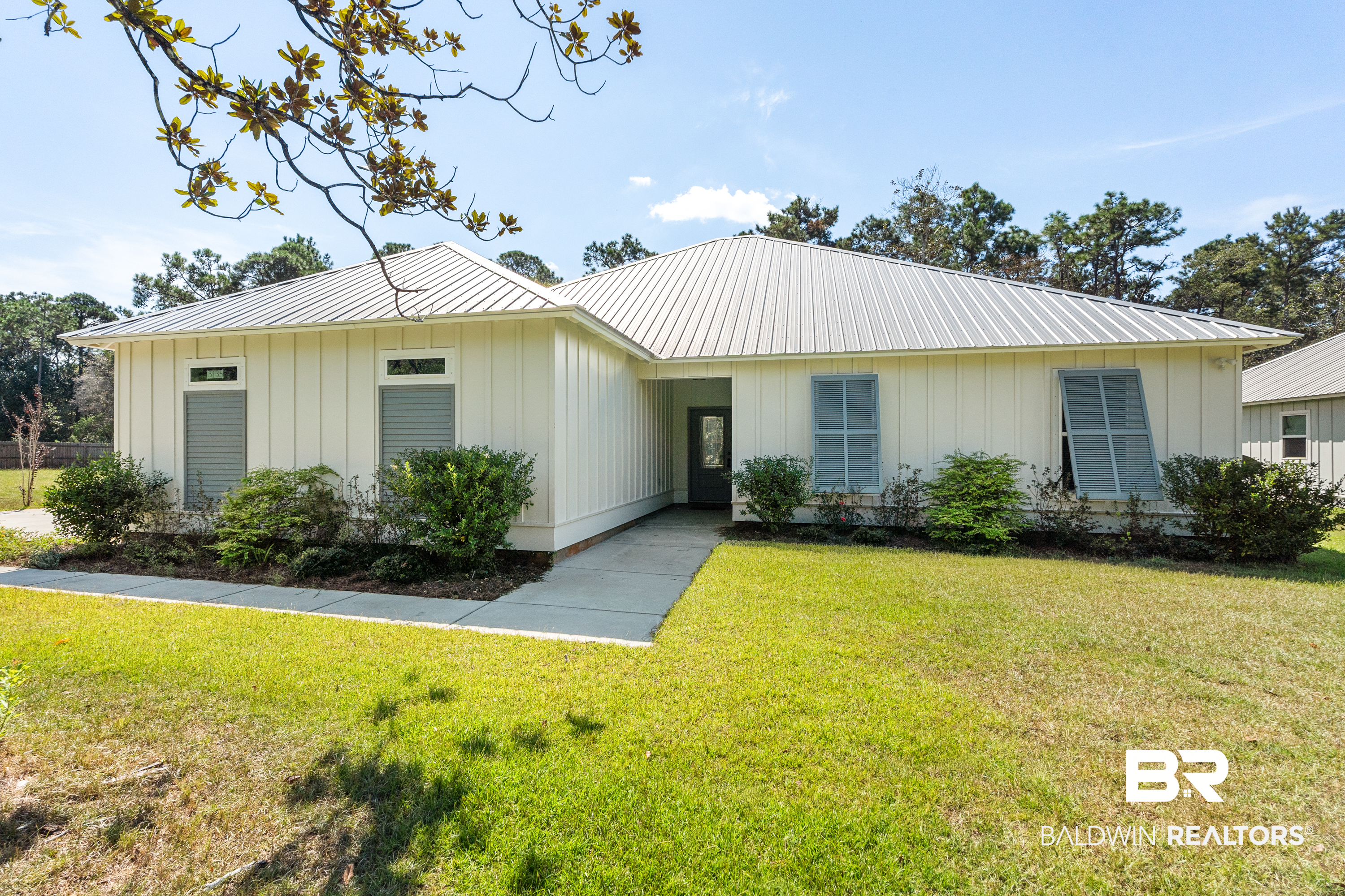 3135 Riverview Drive — photo