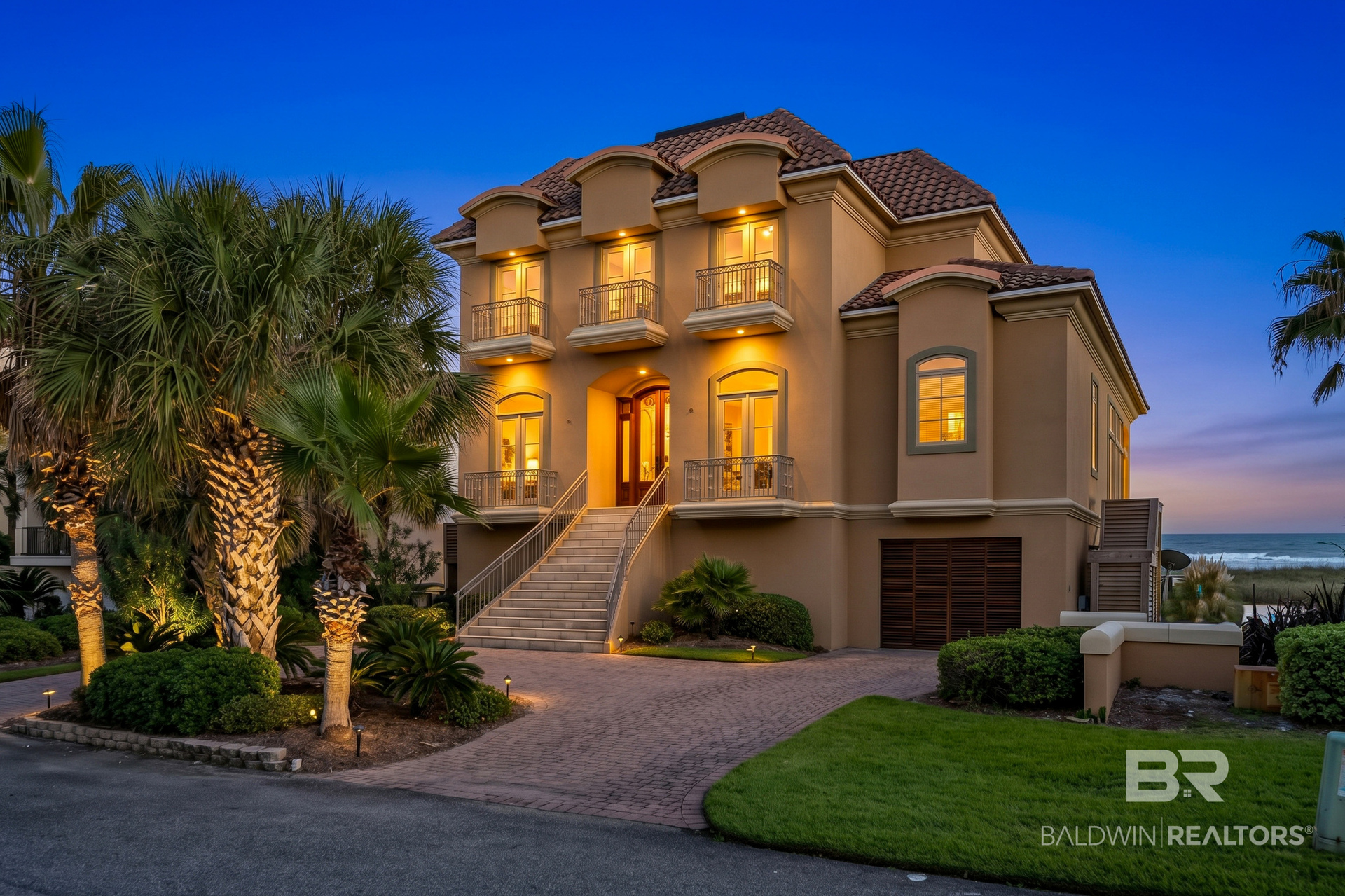 3237 Dolphin Drive — photo