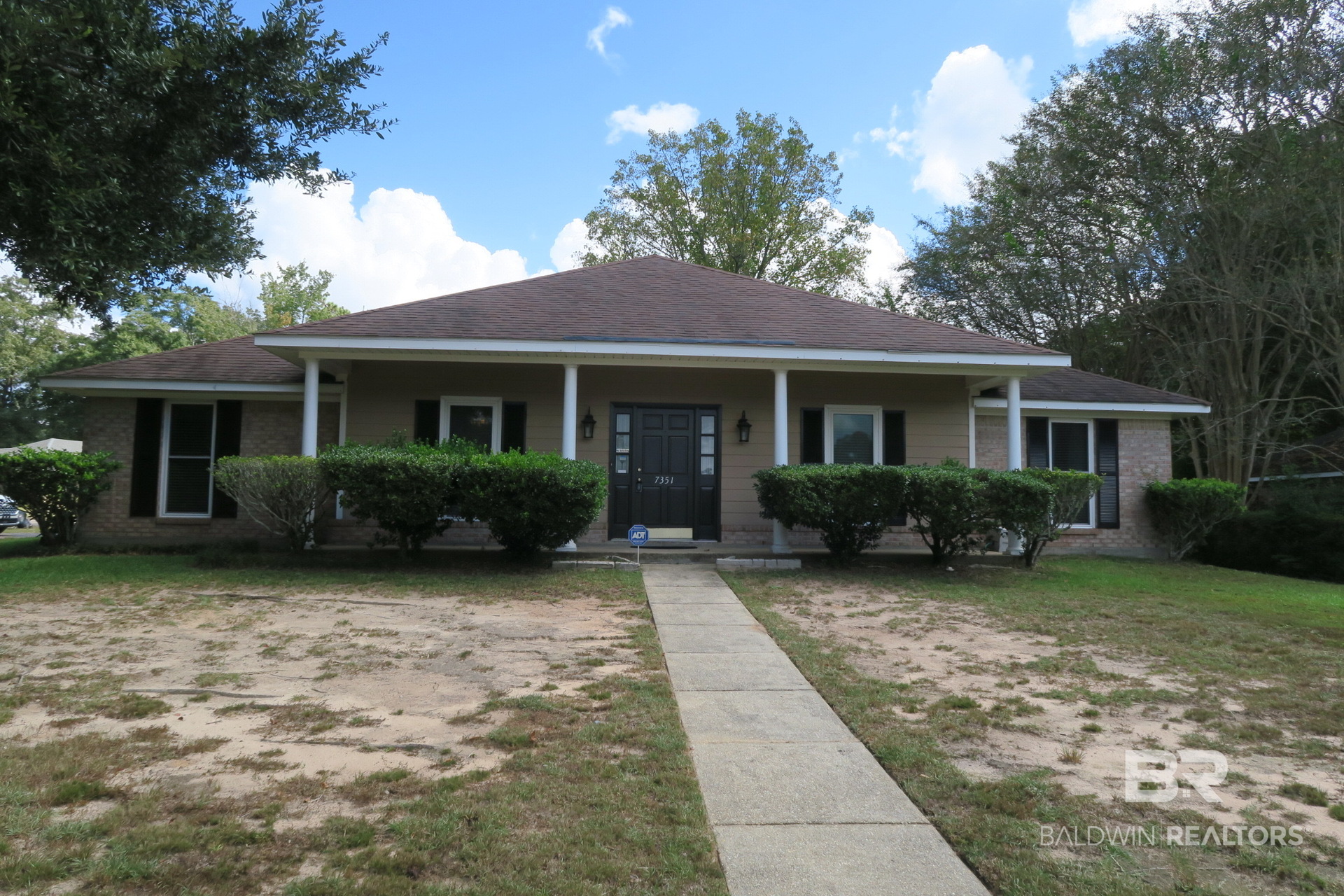 7351 E Smithfield Road — photo
