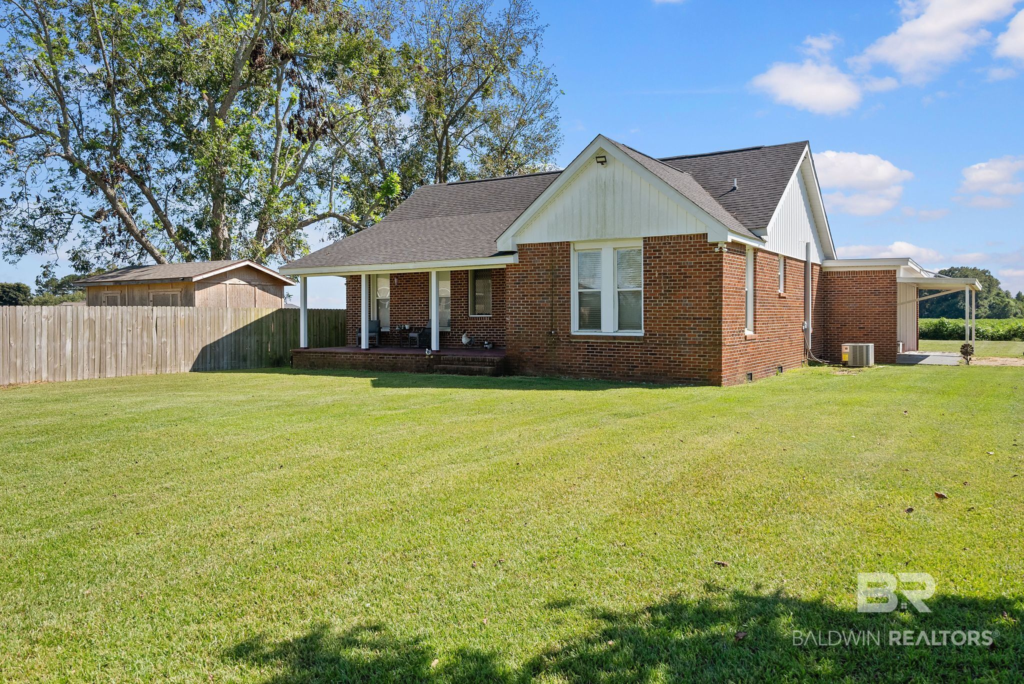 16852 Black Devine Road — photo