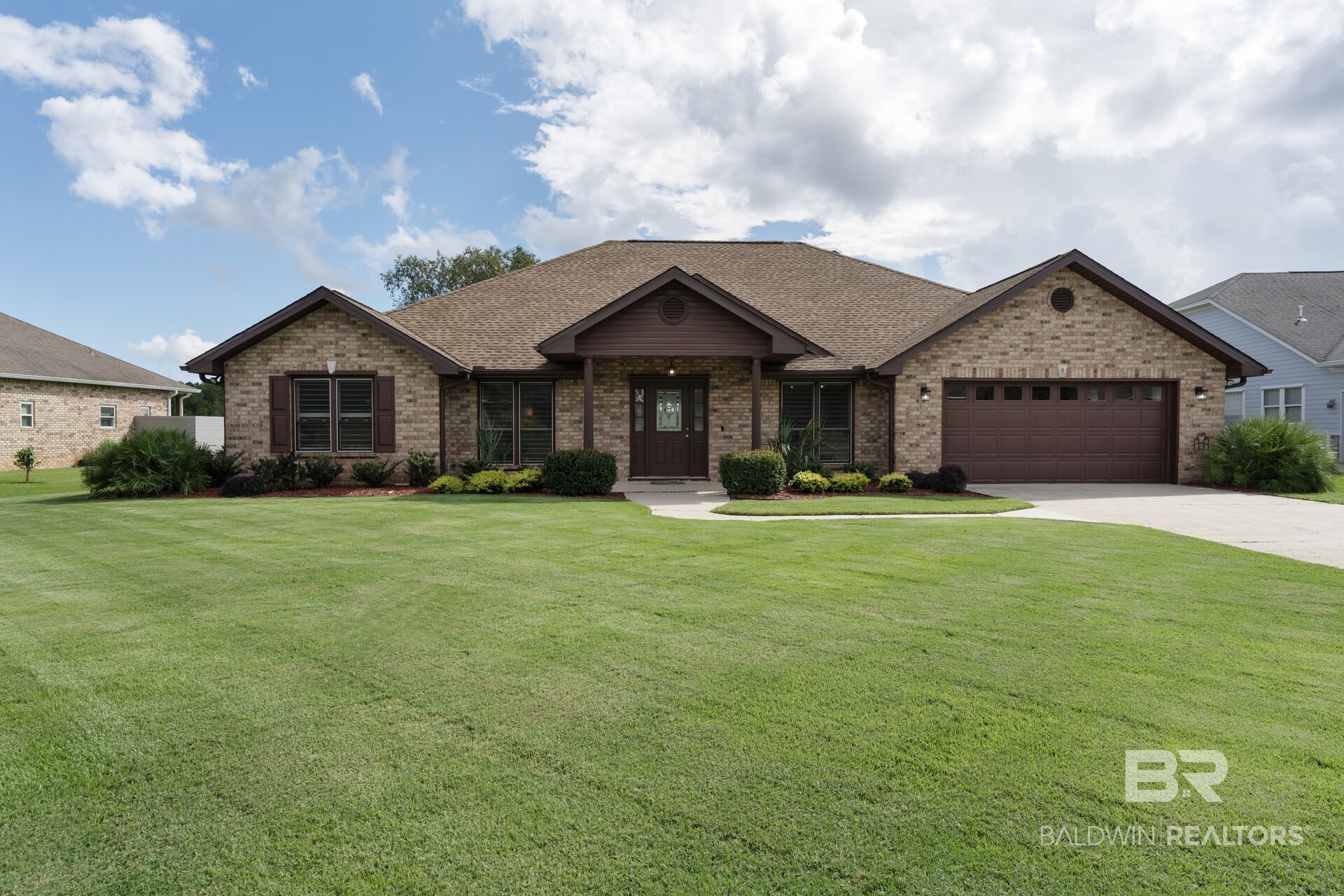 9462 Lakeview Drive — photo