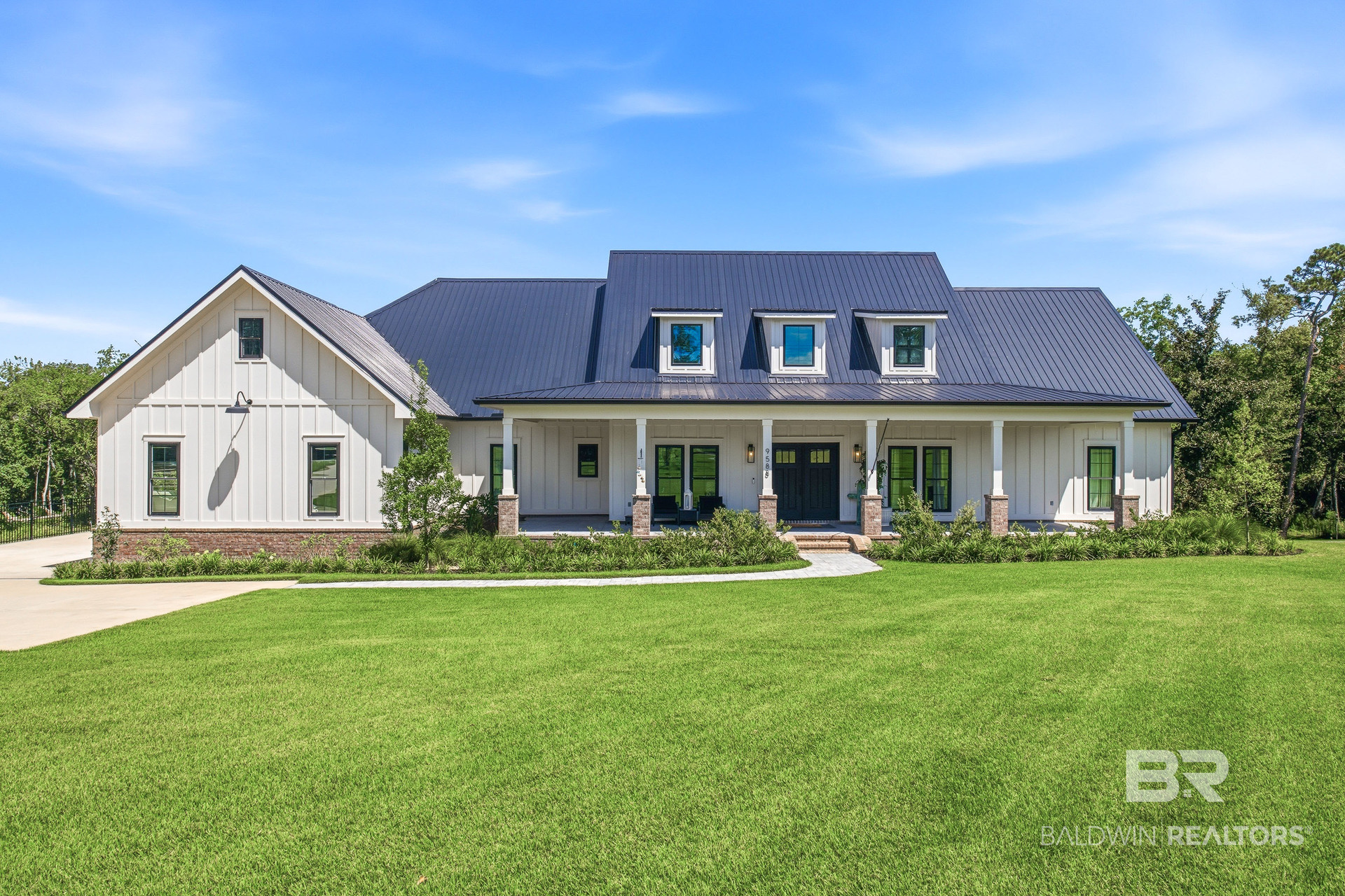 9588 Clarke Ridge Rd — photo