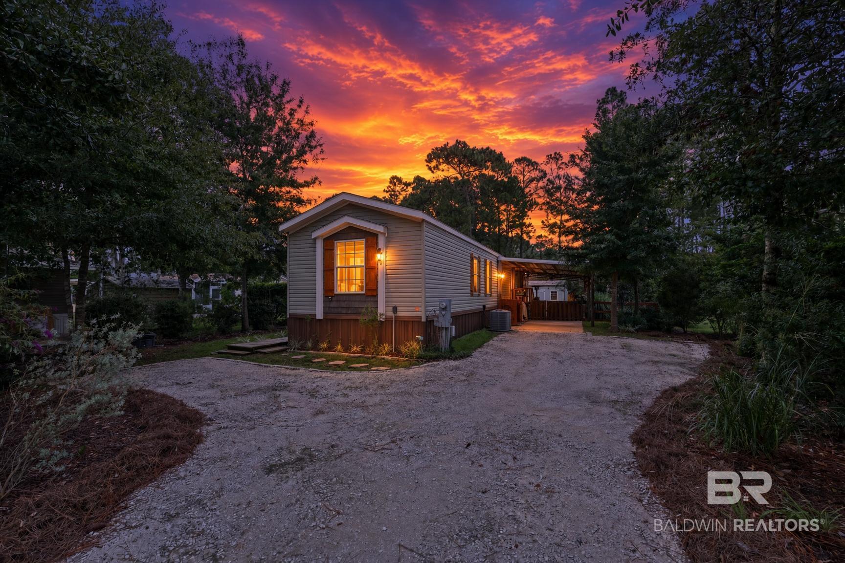1124 Santa Anna Lane — photo