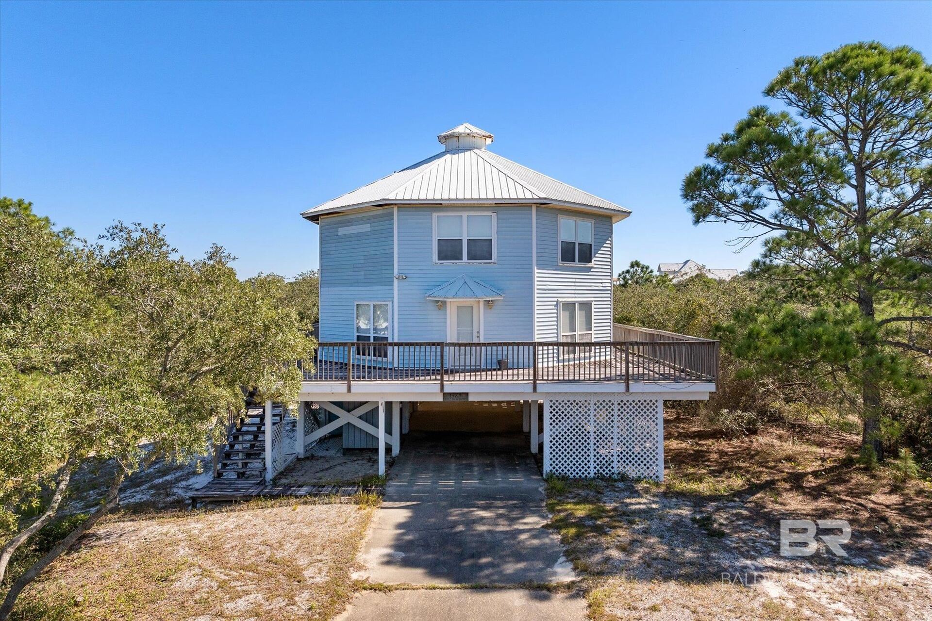 571 Gulfview Drive — photo