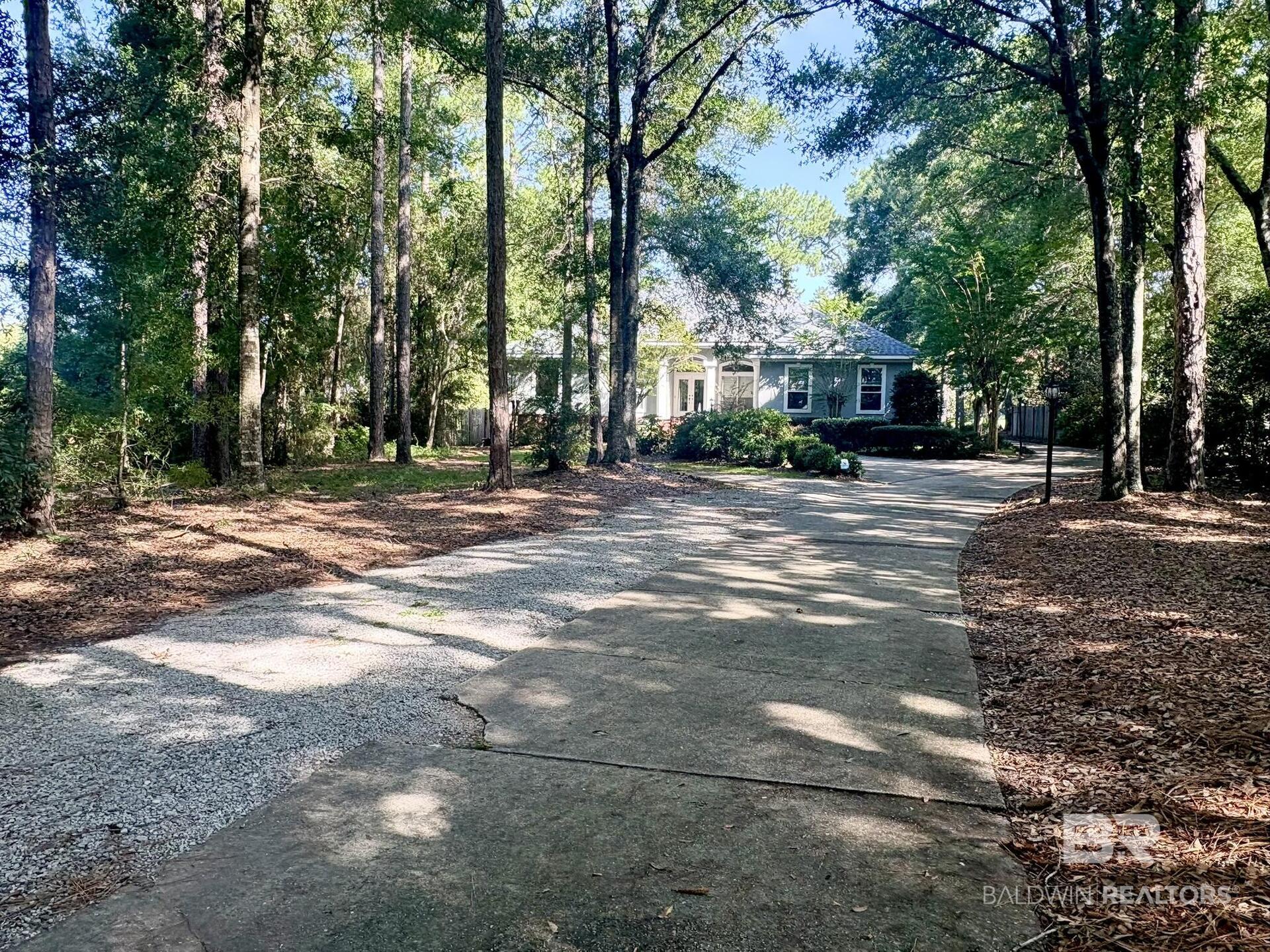 203 North Circle — photo