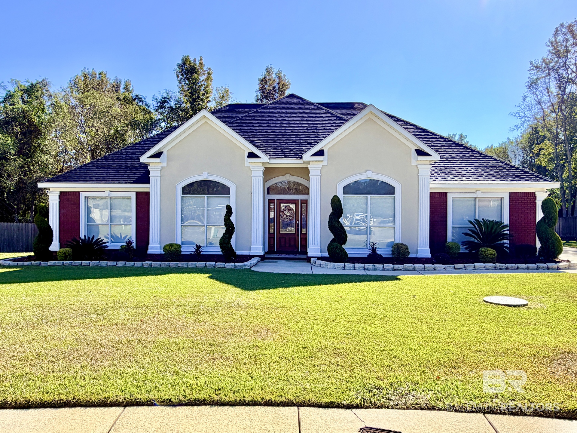 9837 Roanoke Court — photo