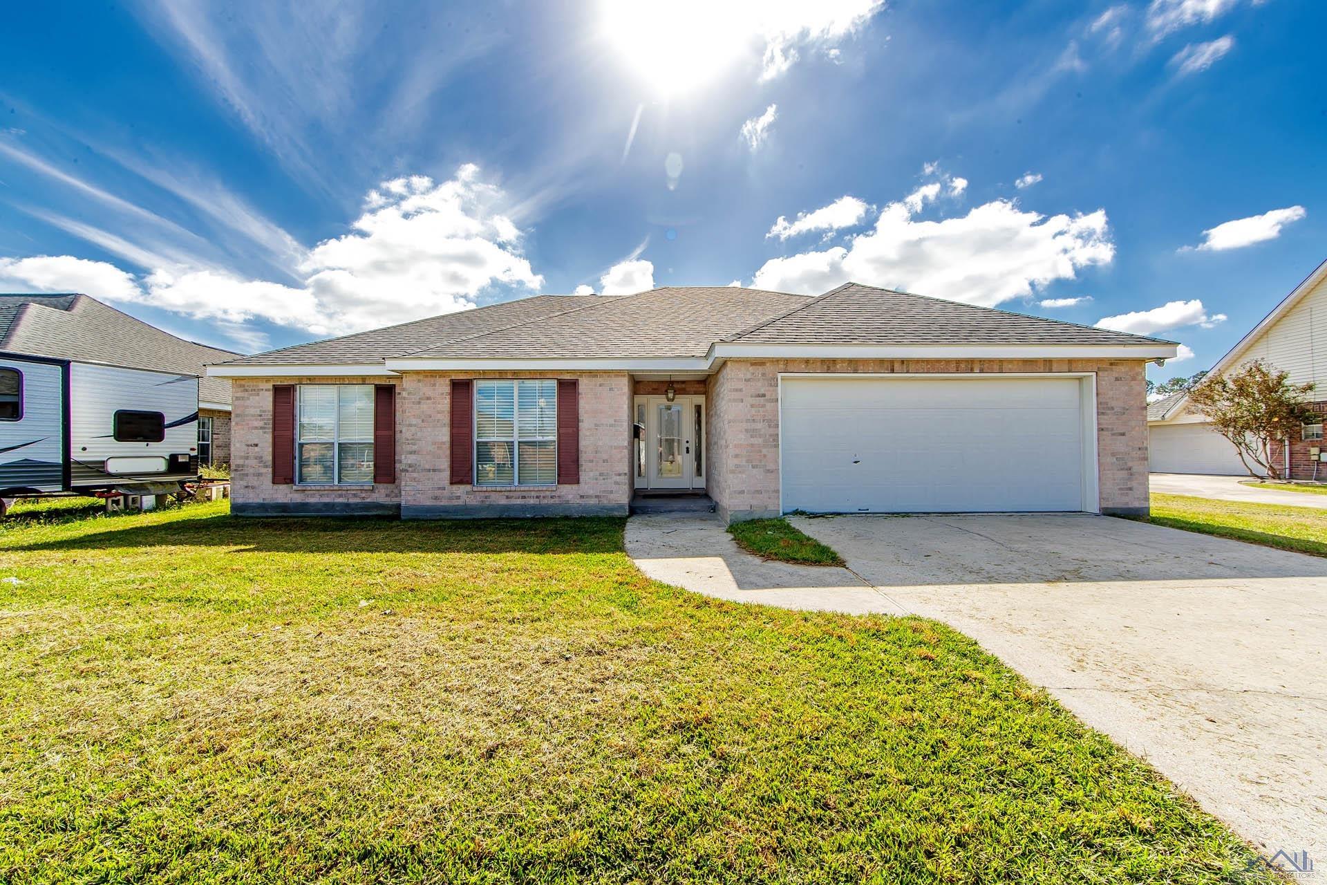 133 Tigerlily Dr — photo