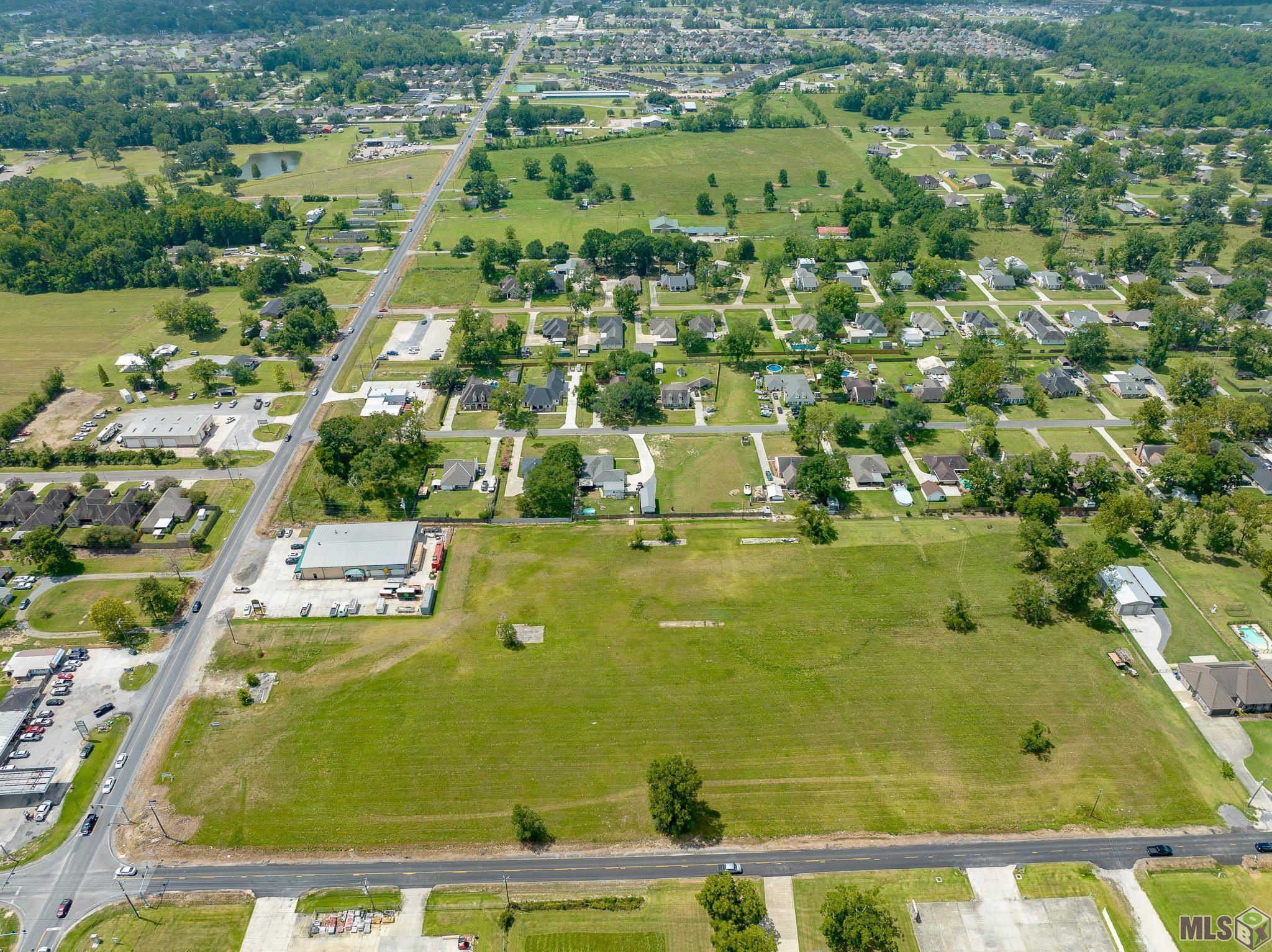 15511 Hwy 44 — photo