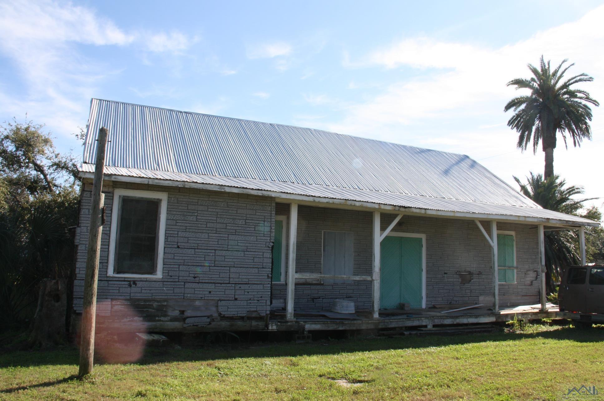 212 Medical Lane — photo