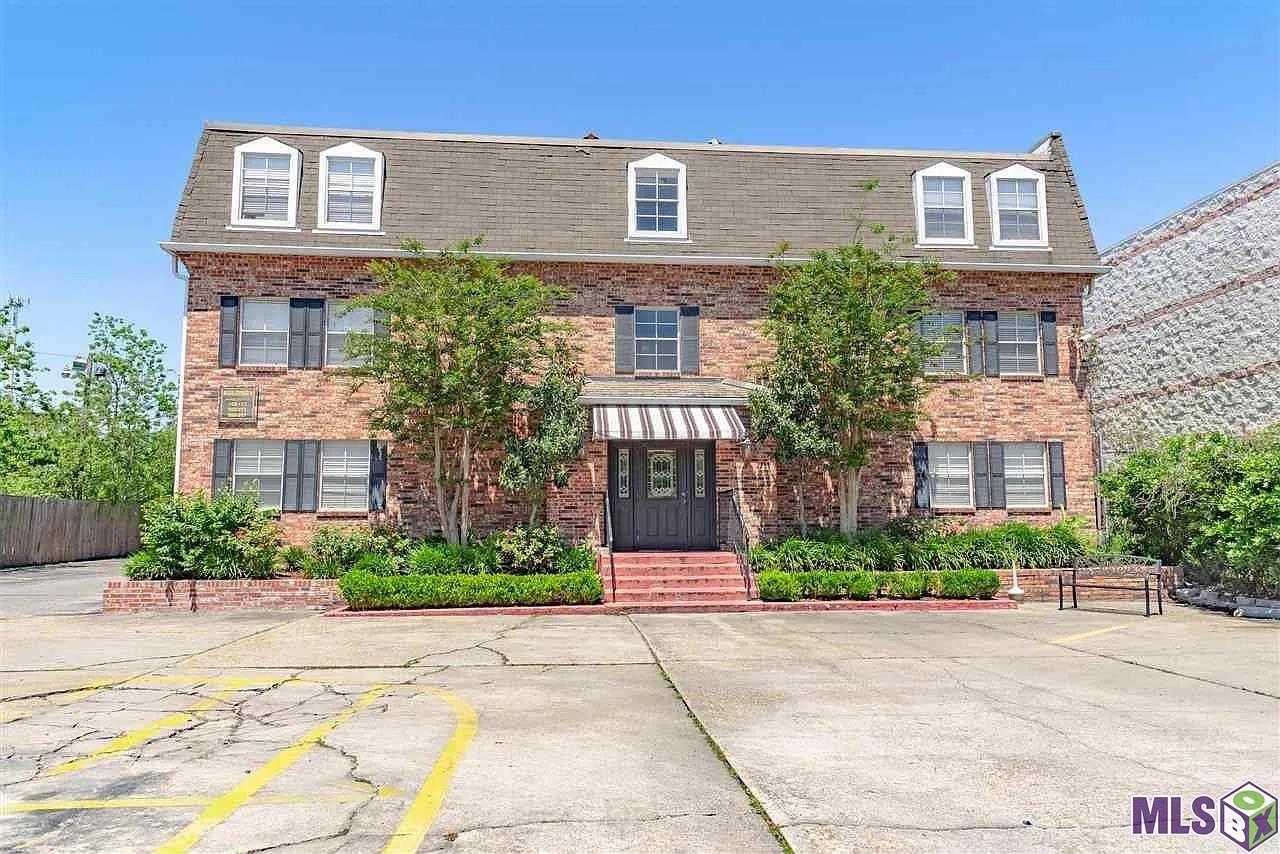 4735 Government St #202 — photo