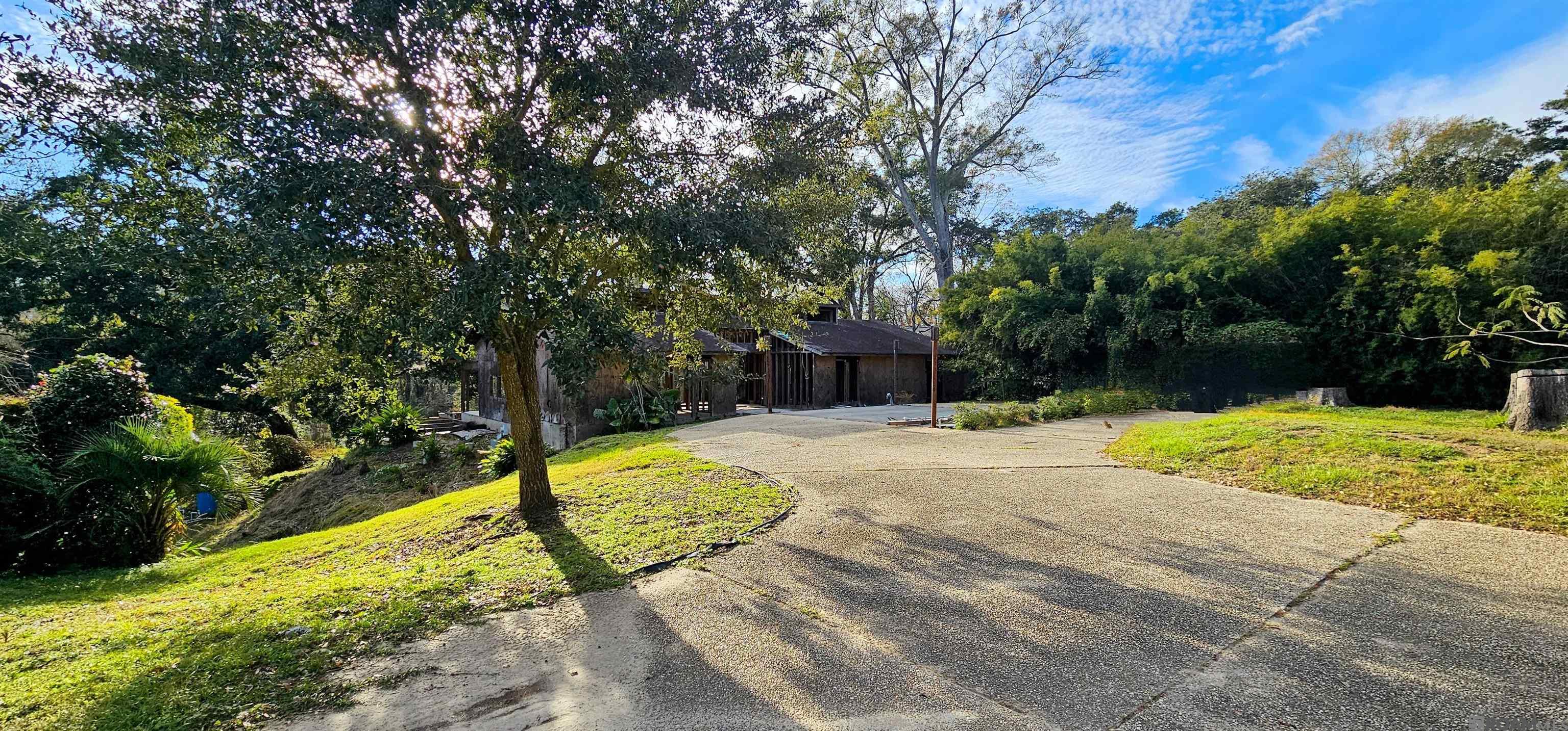 6710 Highland Road, Baton Rouge, LA 70808