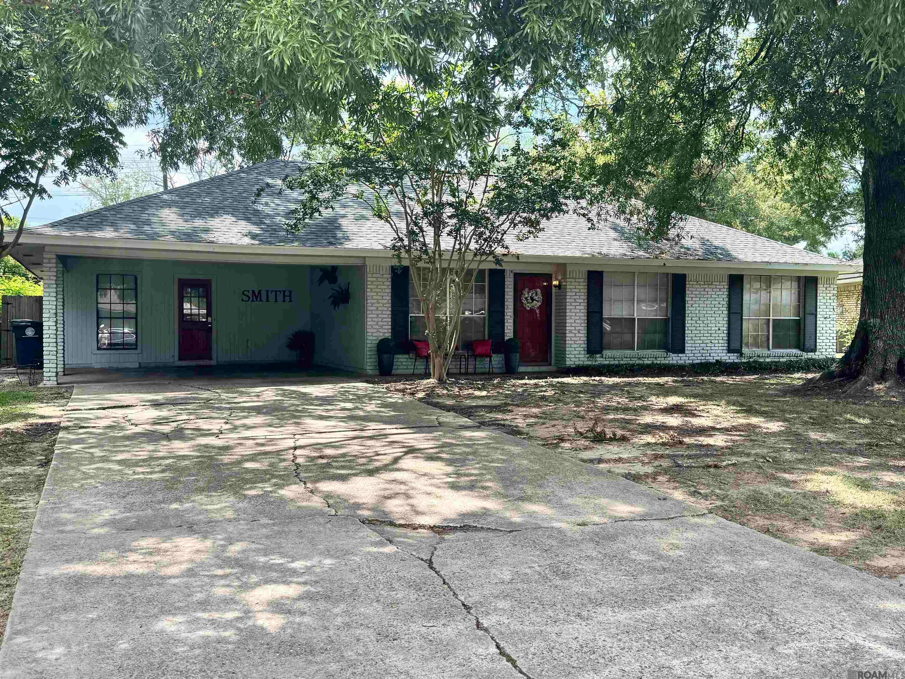 308 Laurie Lynn Dr — photo