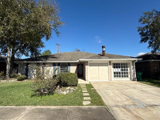 3211 Vine Drive — photo