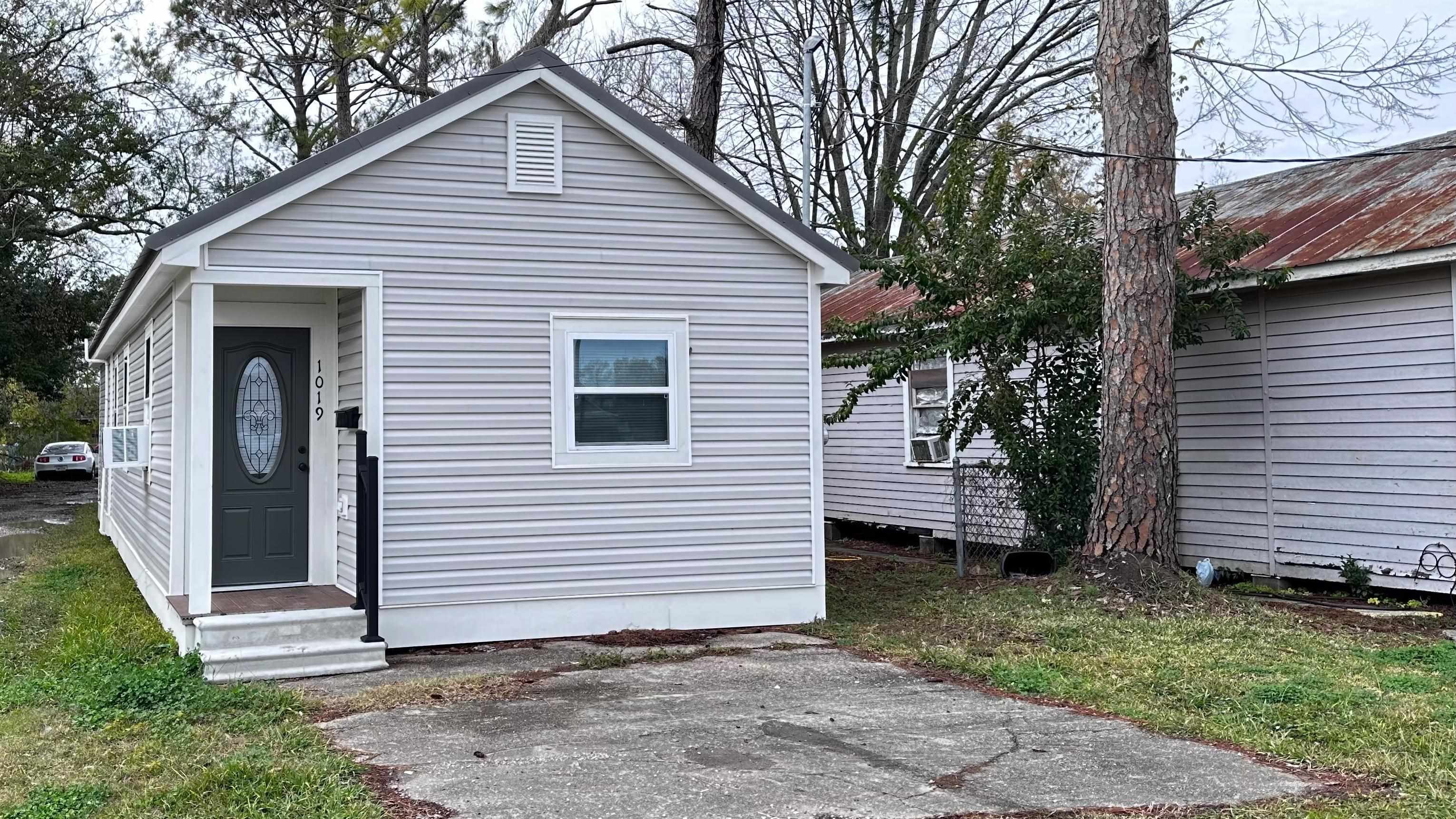 1019 Ridgefield Road — photo