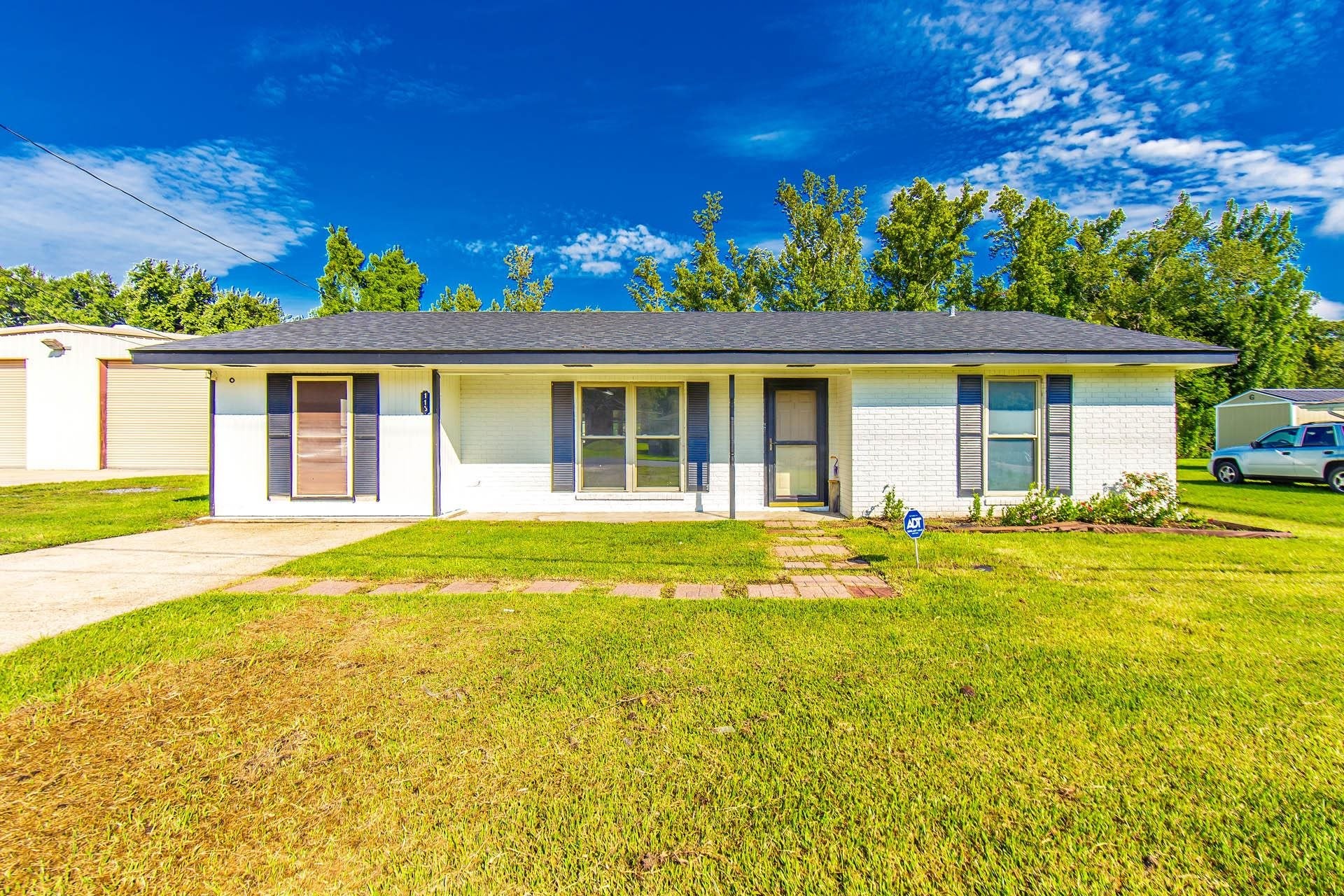 113 Ja-don Drive — photo