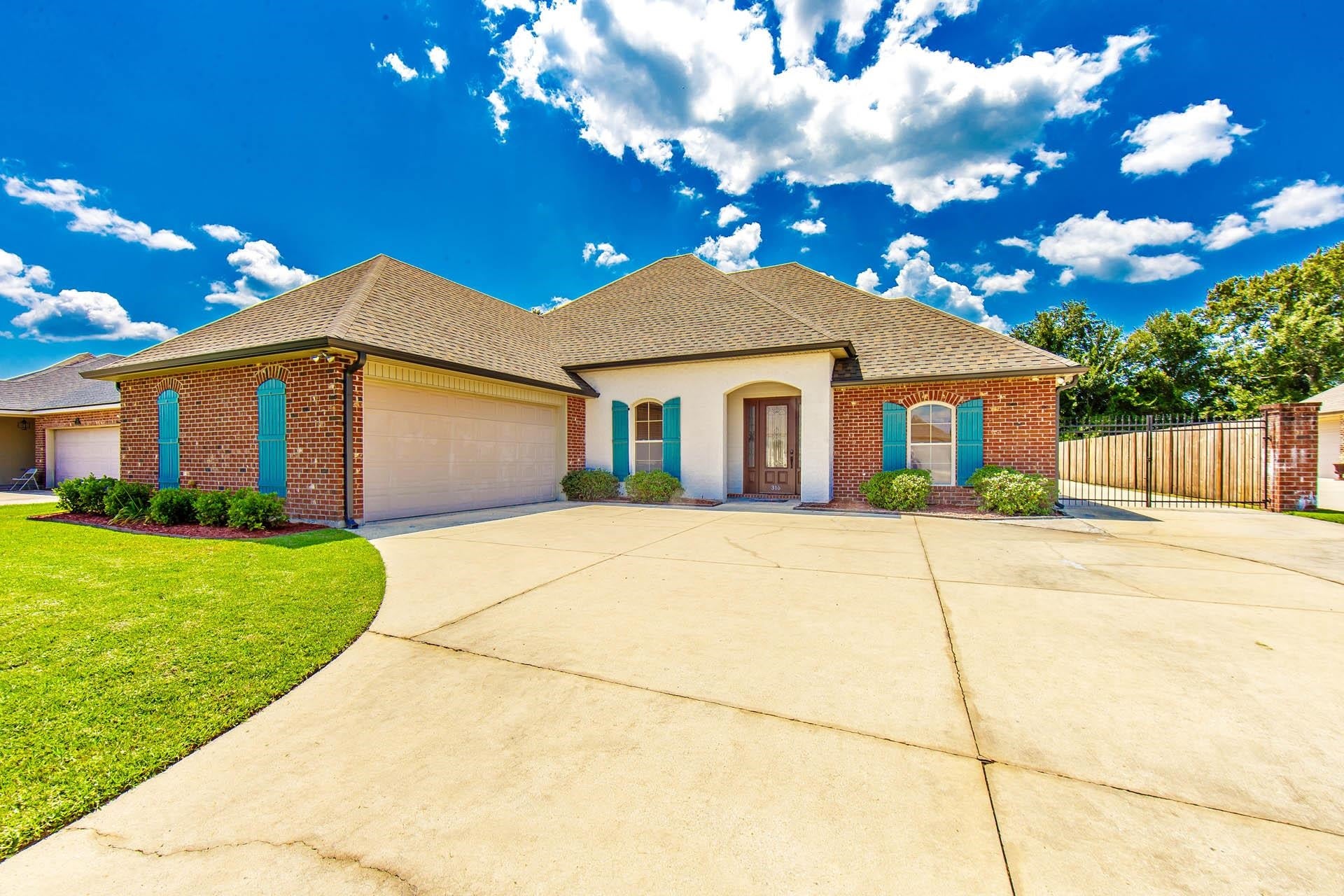 316 Brentwood Dr — photo