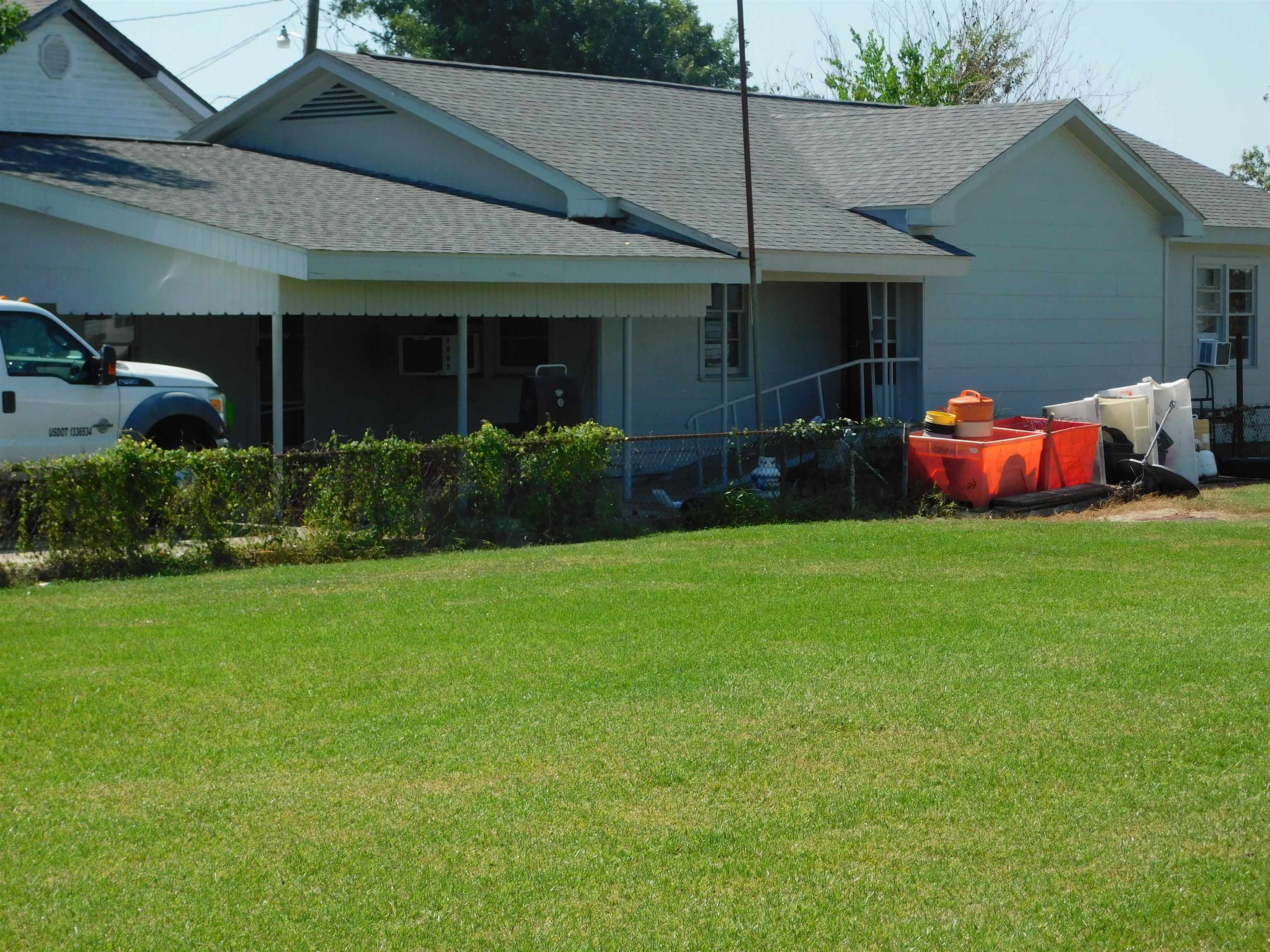 1903 North Bayou Drive — photo