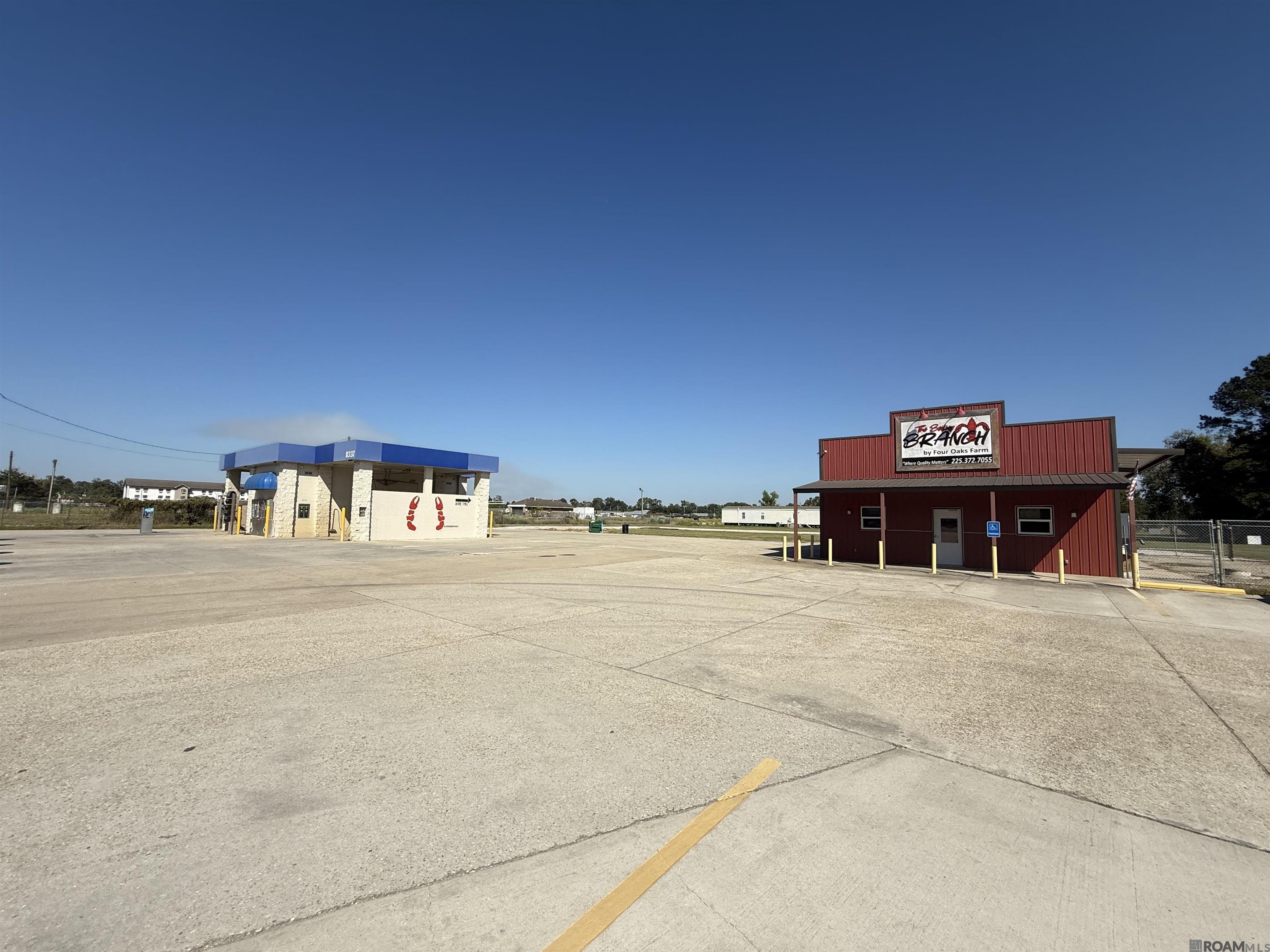 8337 Airline Hwy — photo