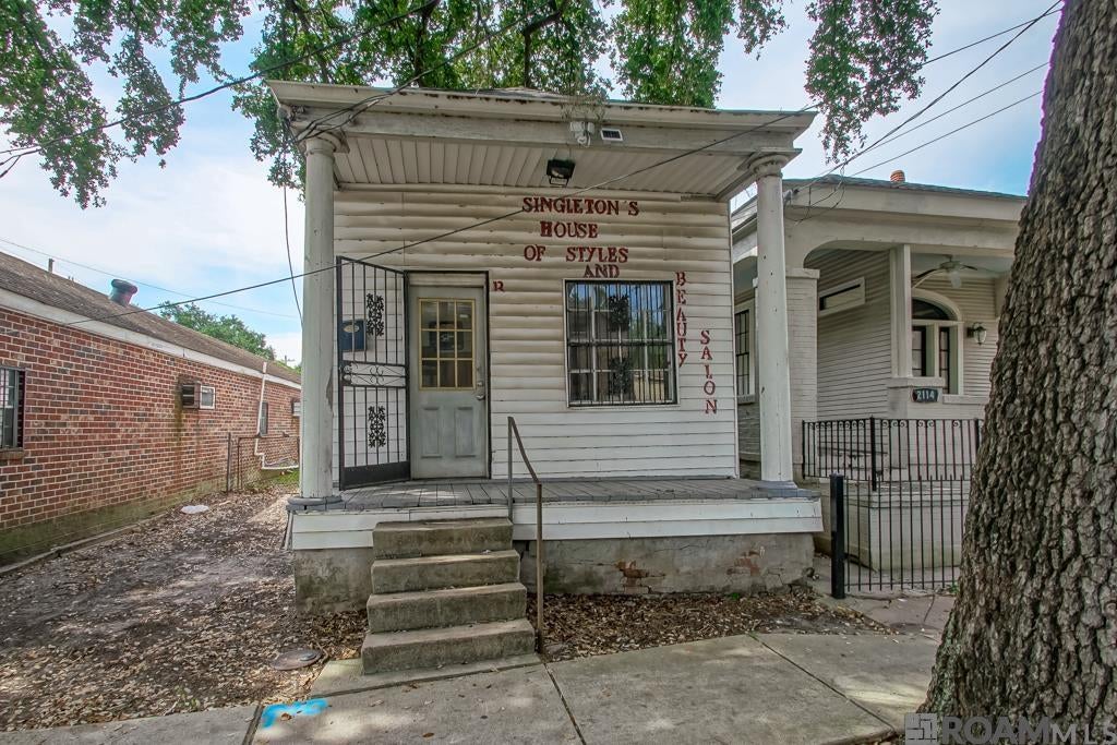 2110 Jackson Ave — photo