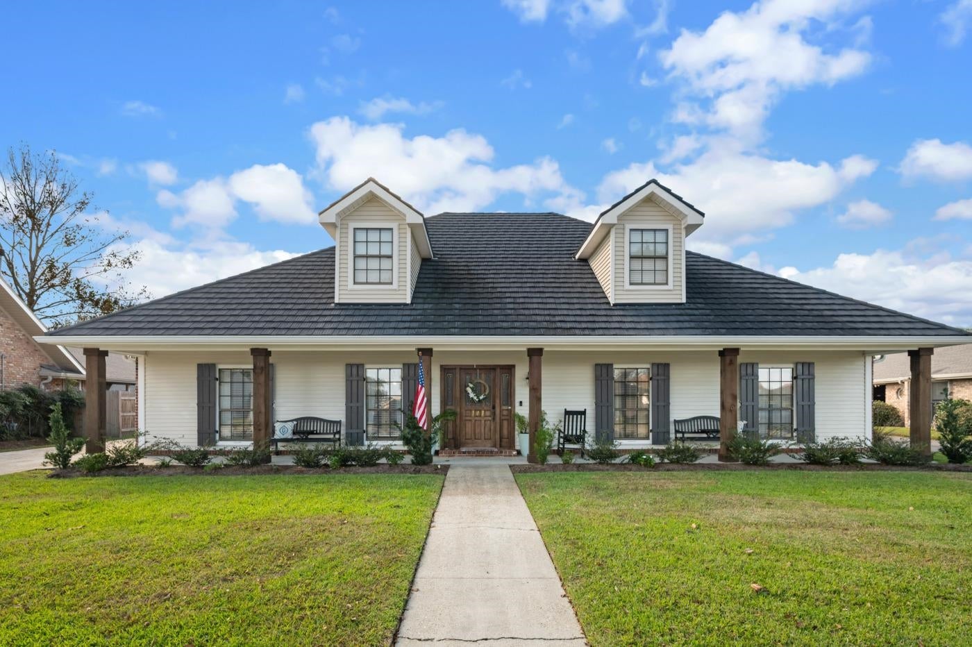 111 Wellington Dr — photo
