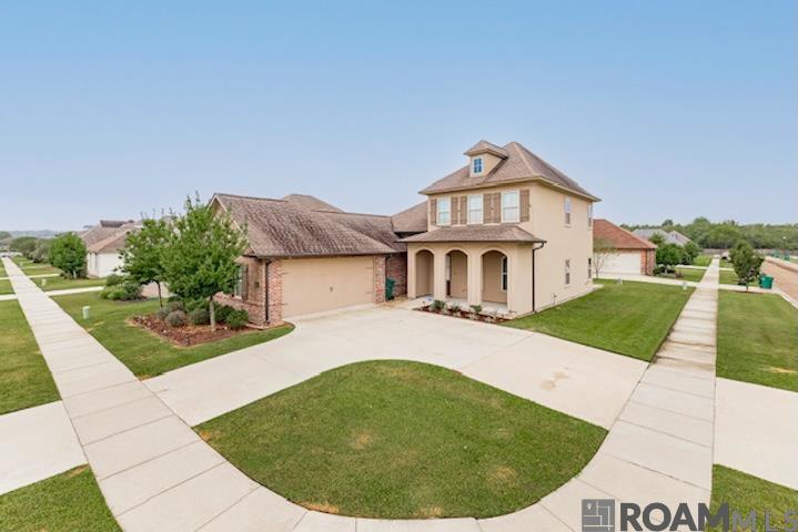 3805 Kingsbarns Dr — photo
