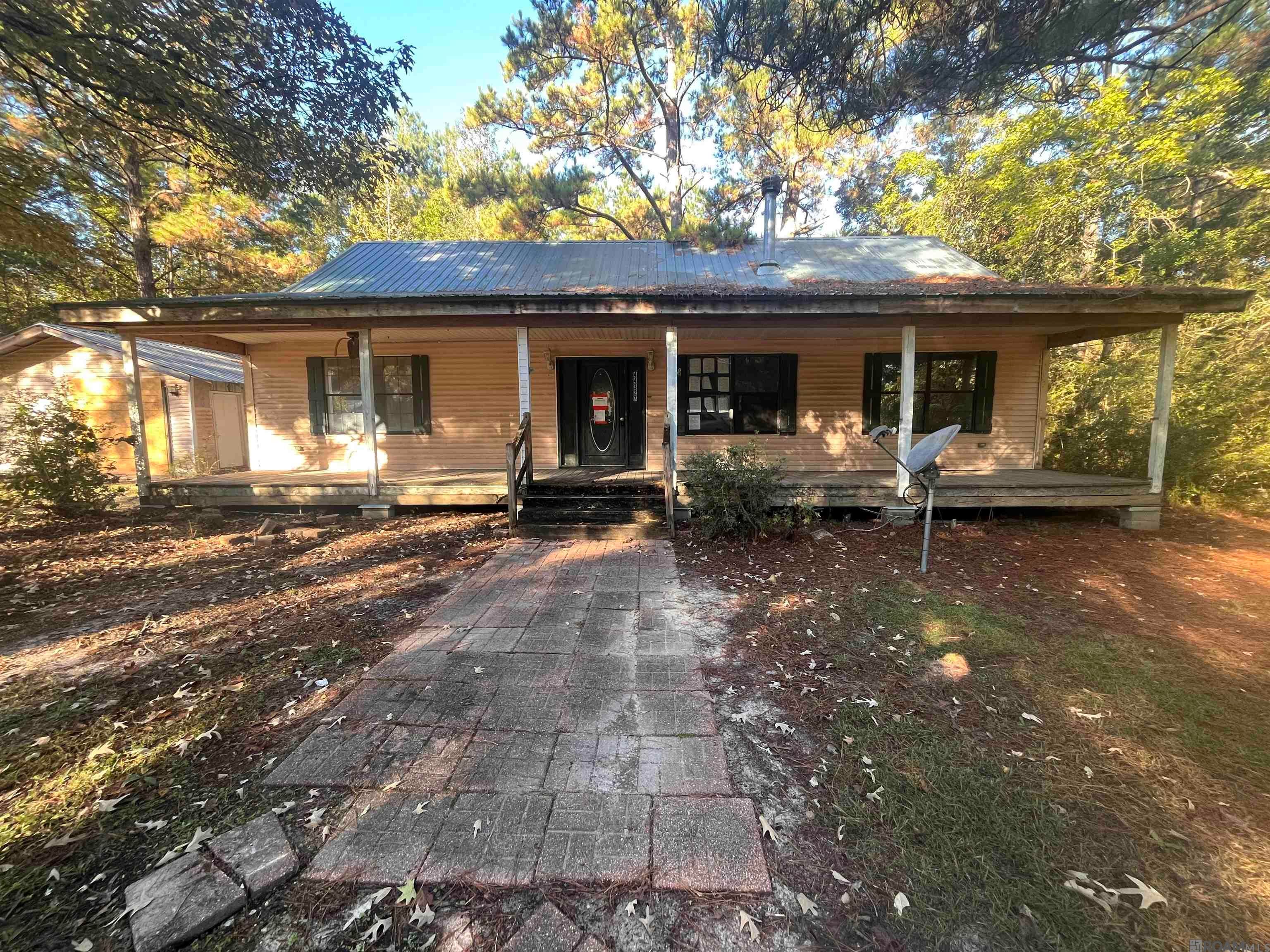 44327 Marie Dr — photo