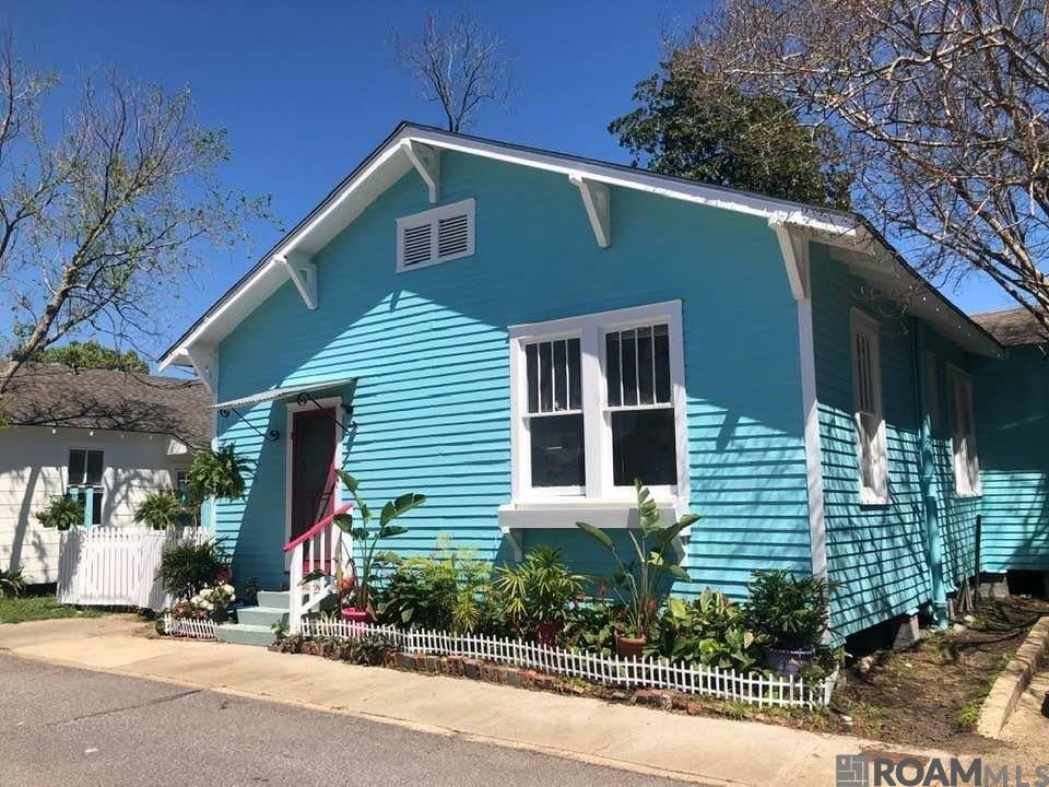 818 Costello Ln — photo