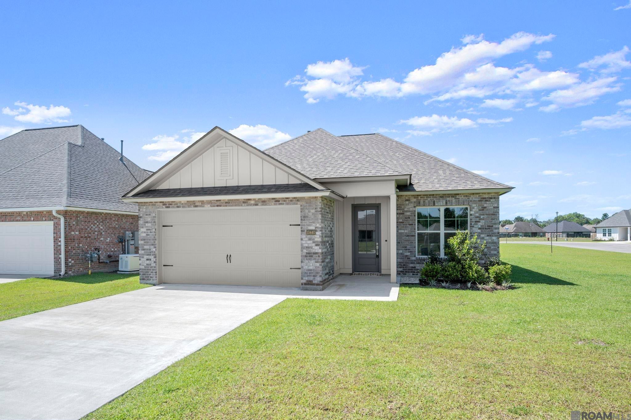 10440 Highcrest Dr — photo