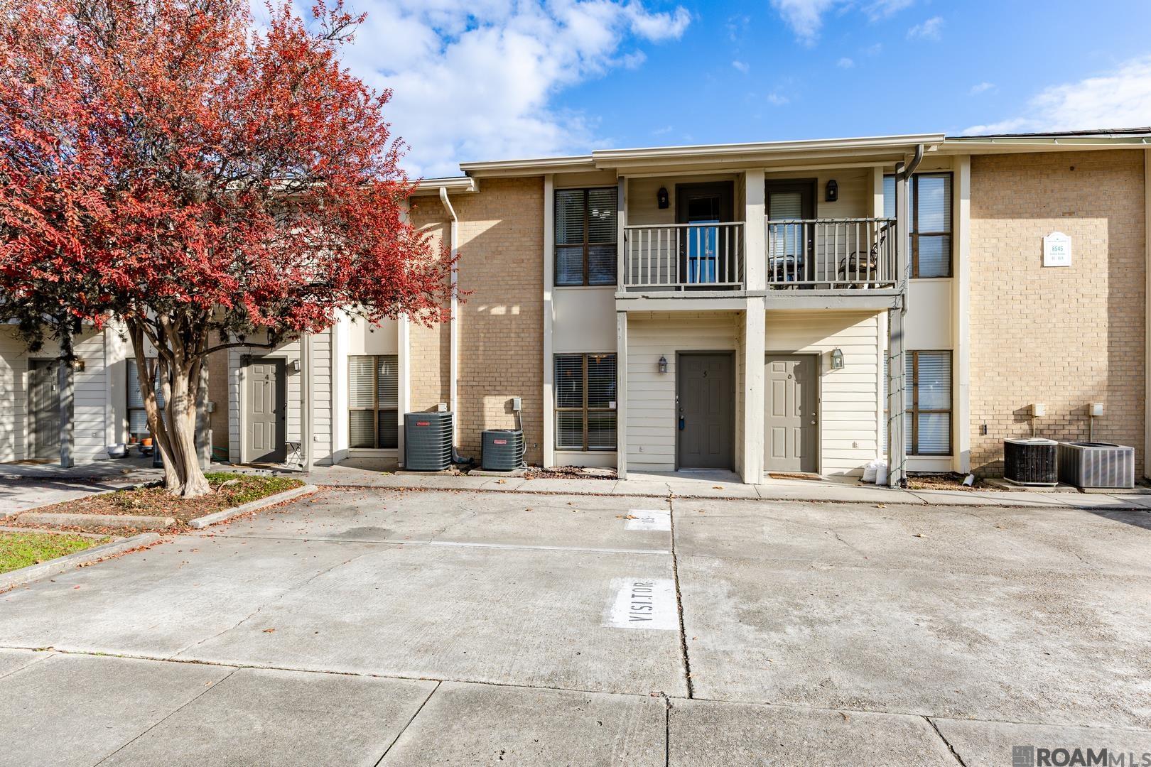 8545 Summa Ave #5 — photo