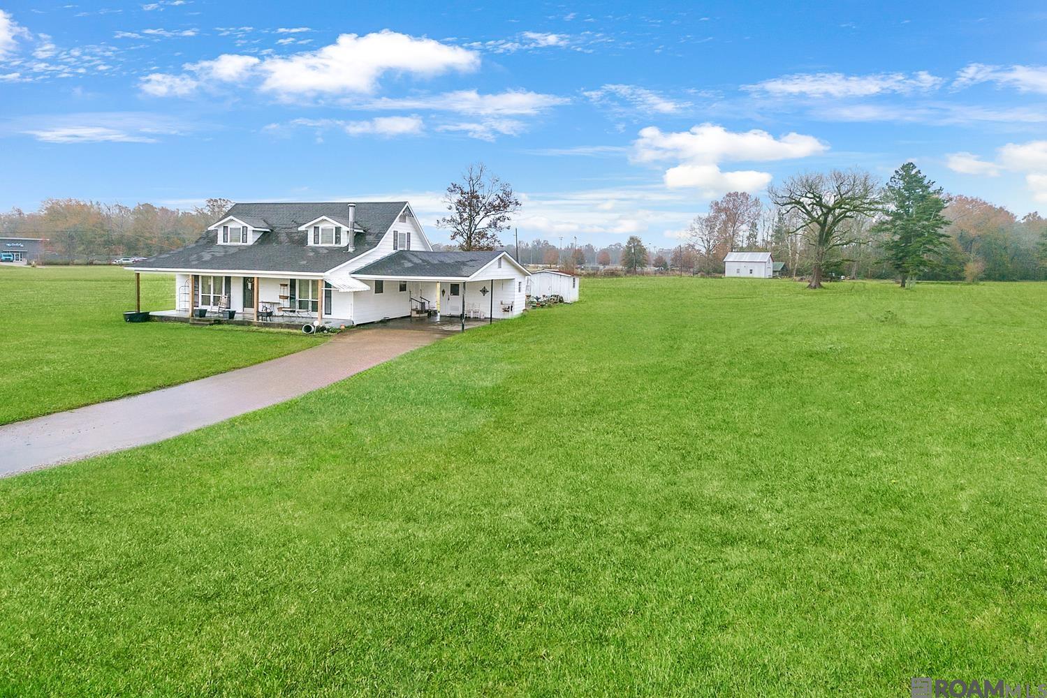 11028 Hooper Rd — photo