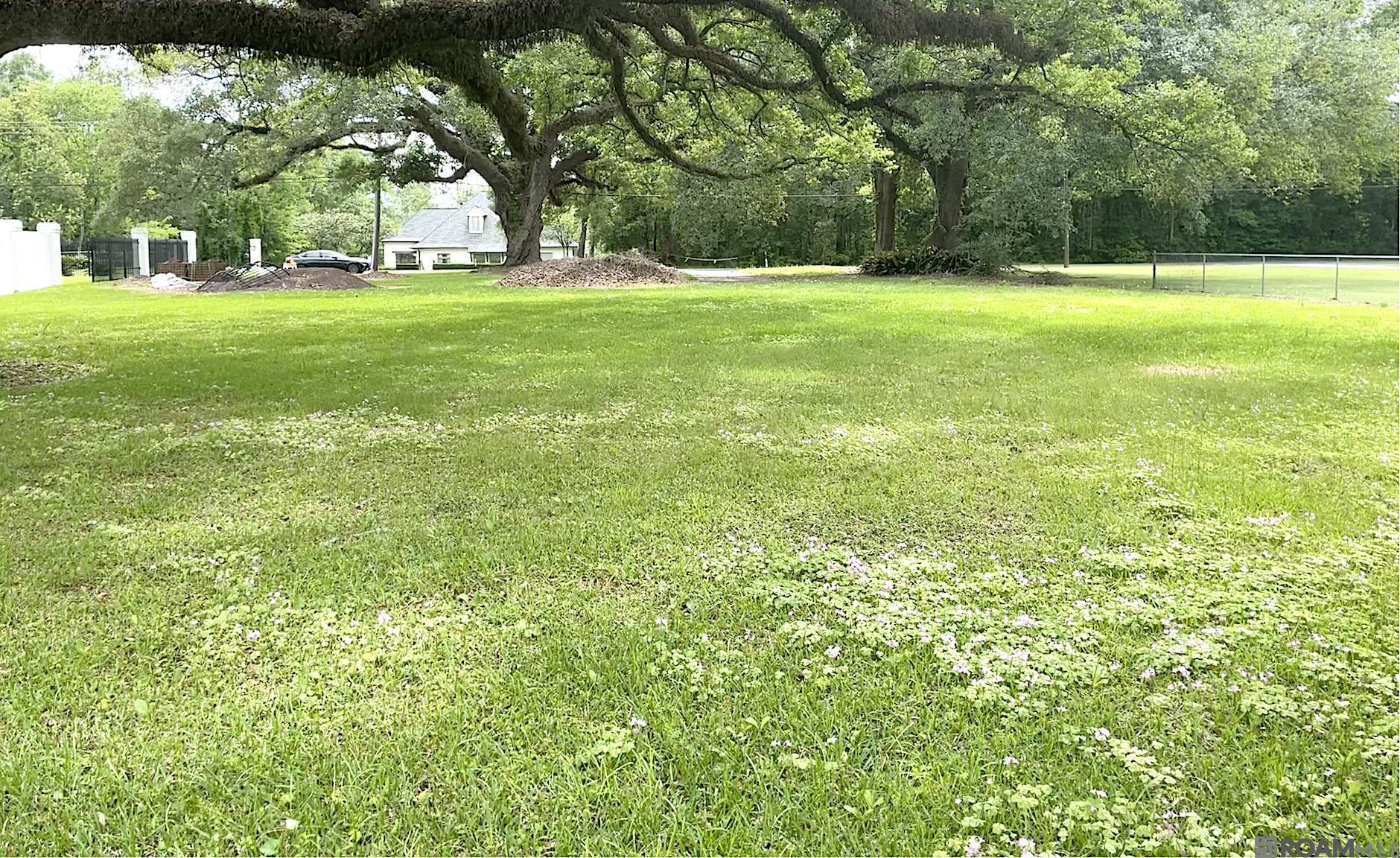 4945 Highland Road, Baton Rouge, LA 70808