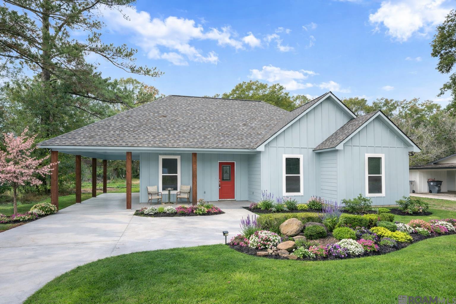 1261 Dr Mlk Jr Ln — photo
