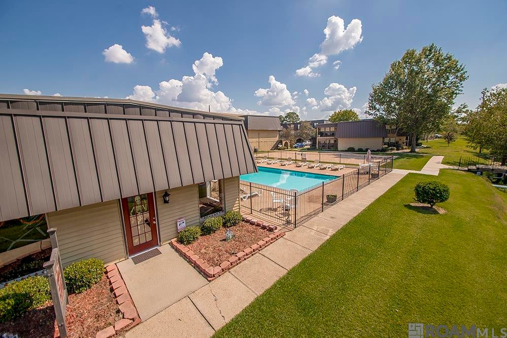 10298 W Winston Ave #8 — photo