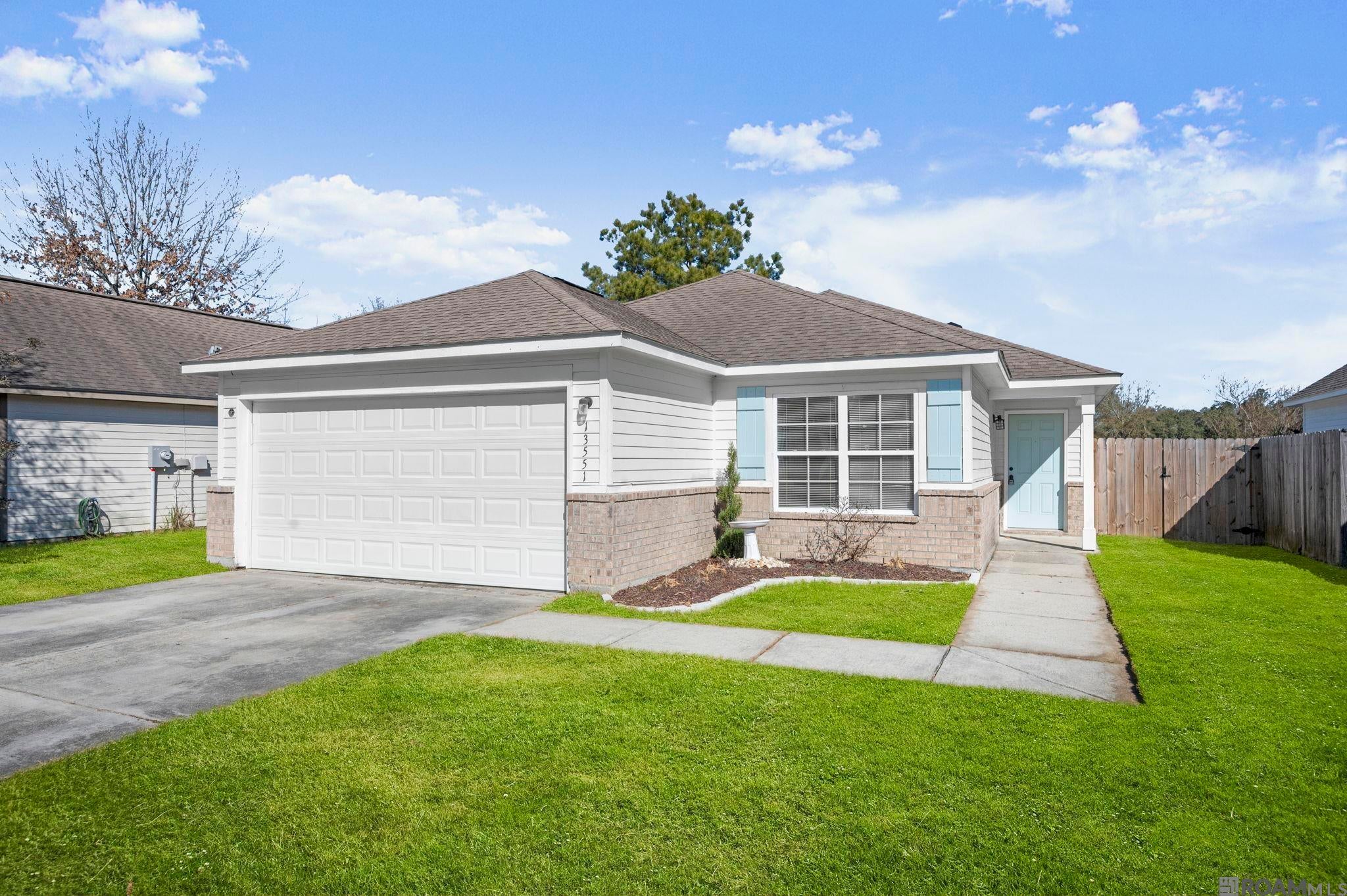 13551 Rose Dr — photo