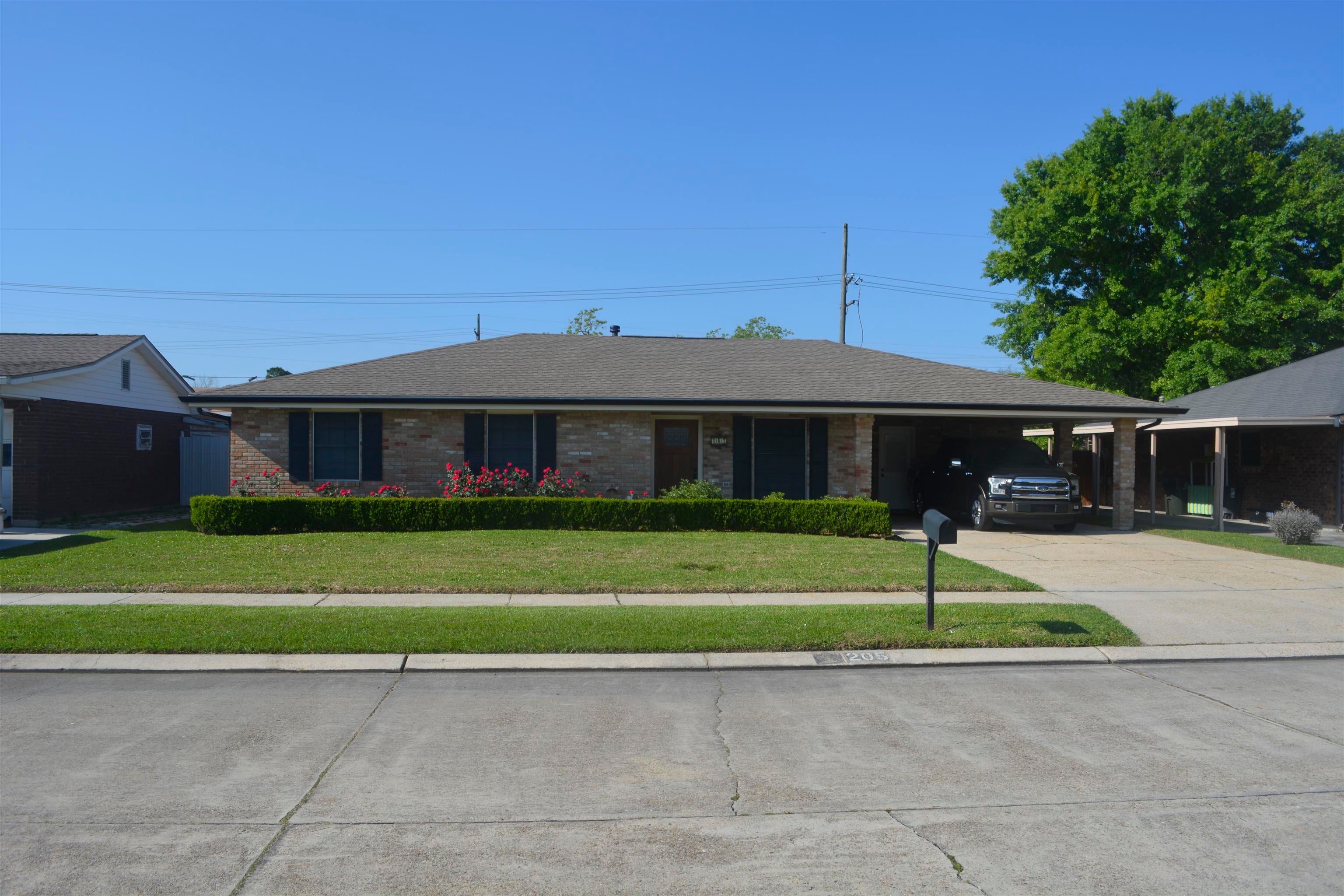 205 South Moss Drive — photo
