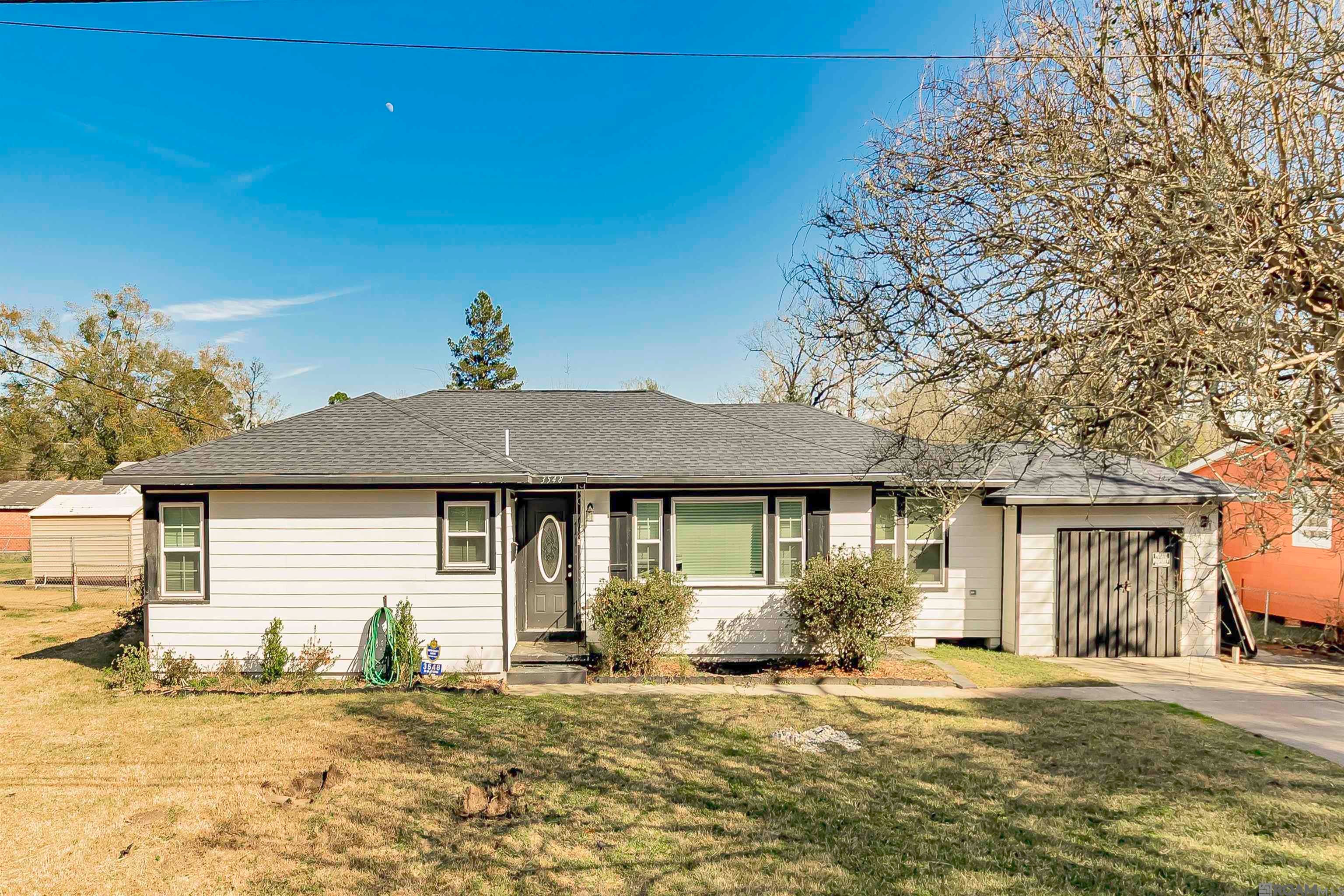 3548 Fairwoods Dr — photo