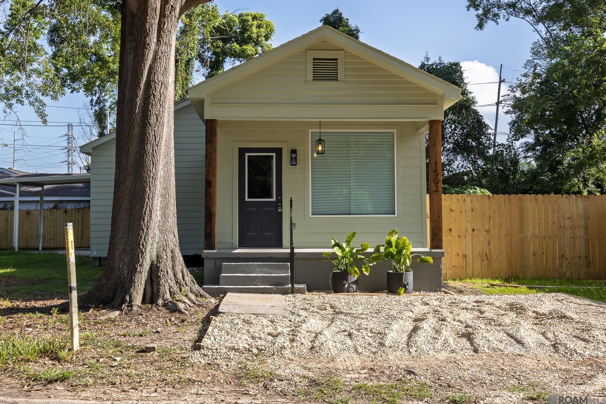 1503 Matilda St — photo