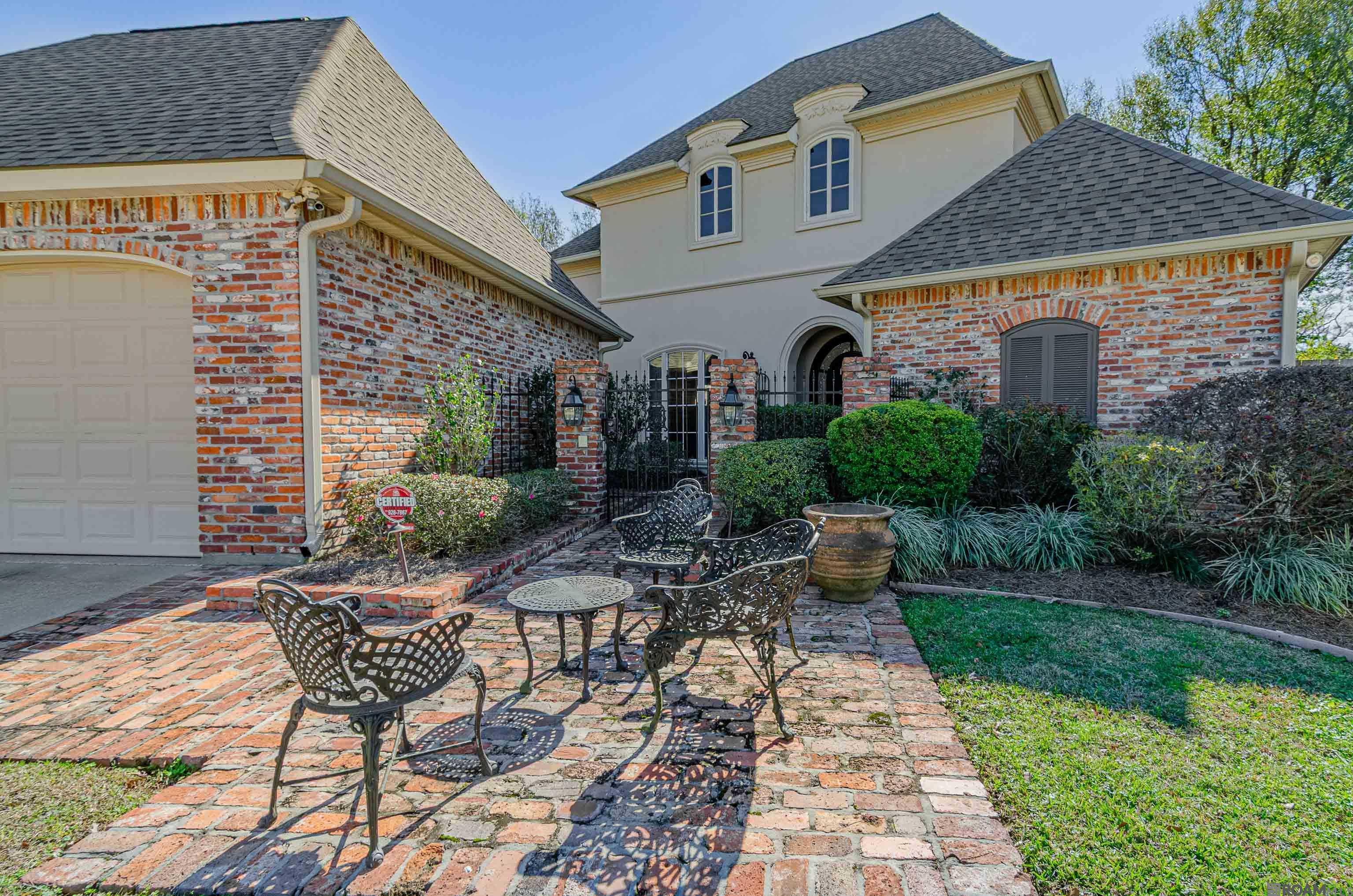8120 Rosewood Dr — photo