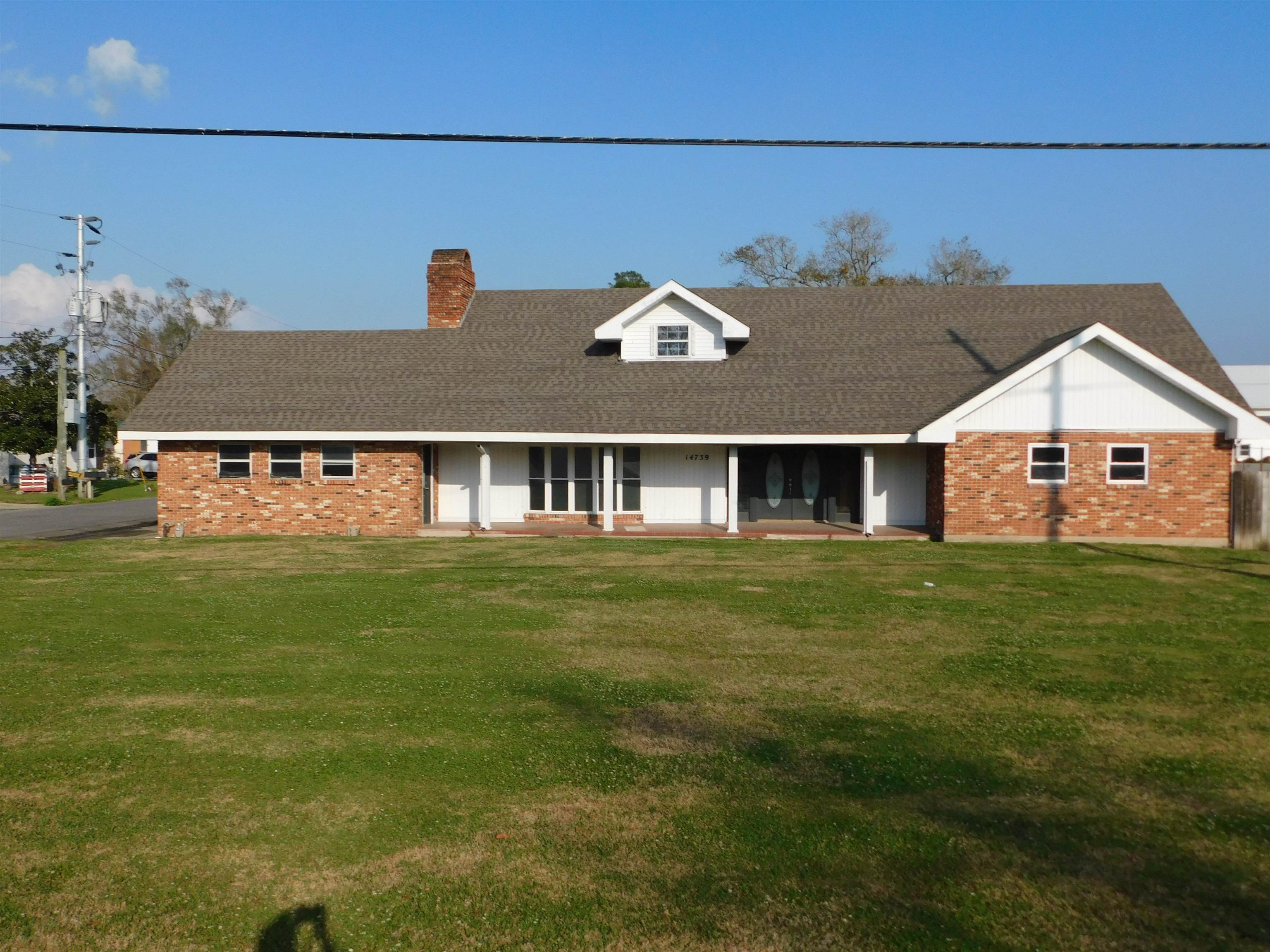 14739 East Main Street — photo