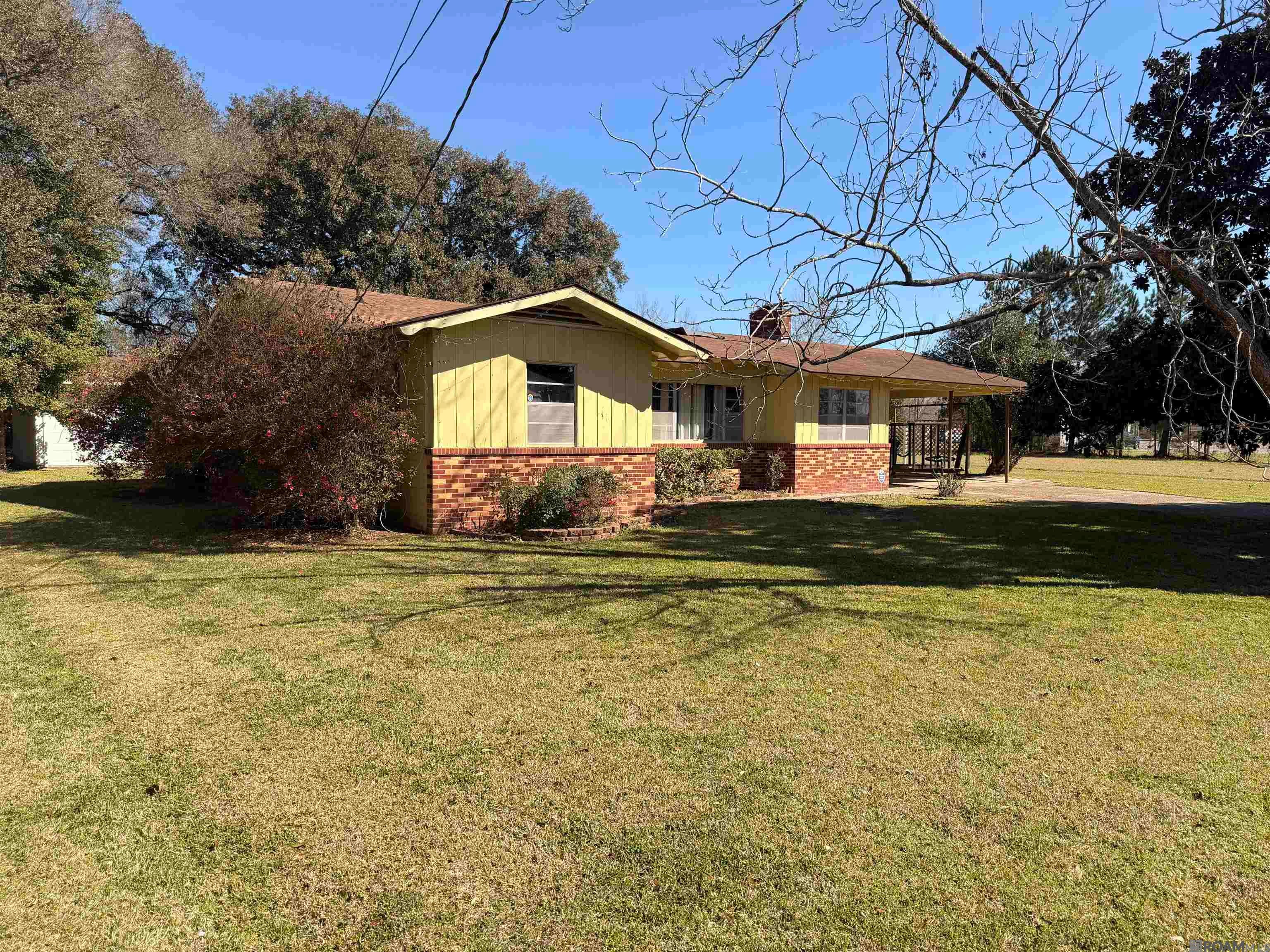 4987 Lois Dr — photo