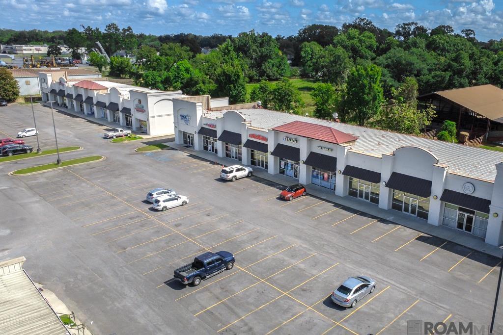 17532 Airline Hwy Suite G&H — photo