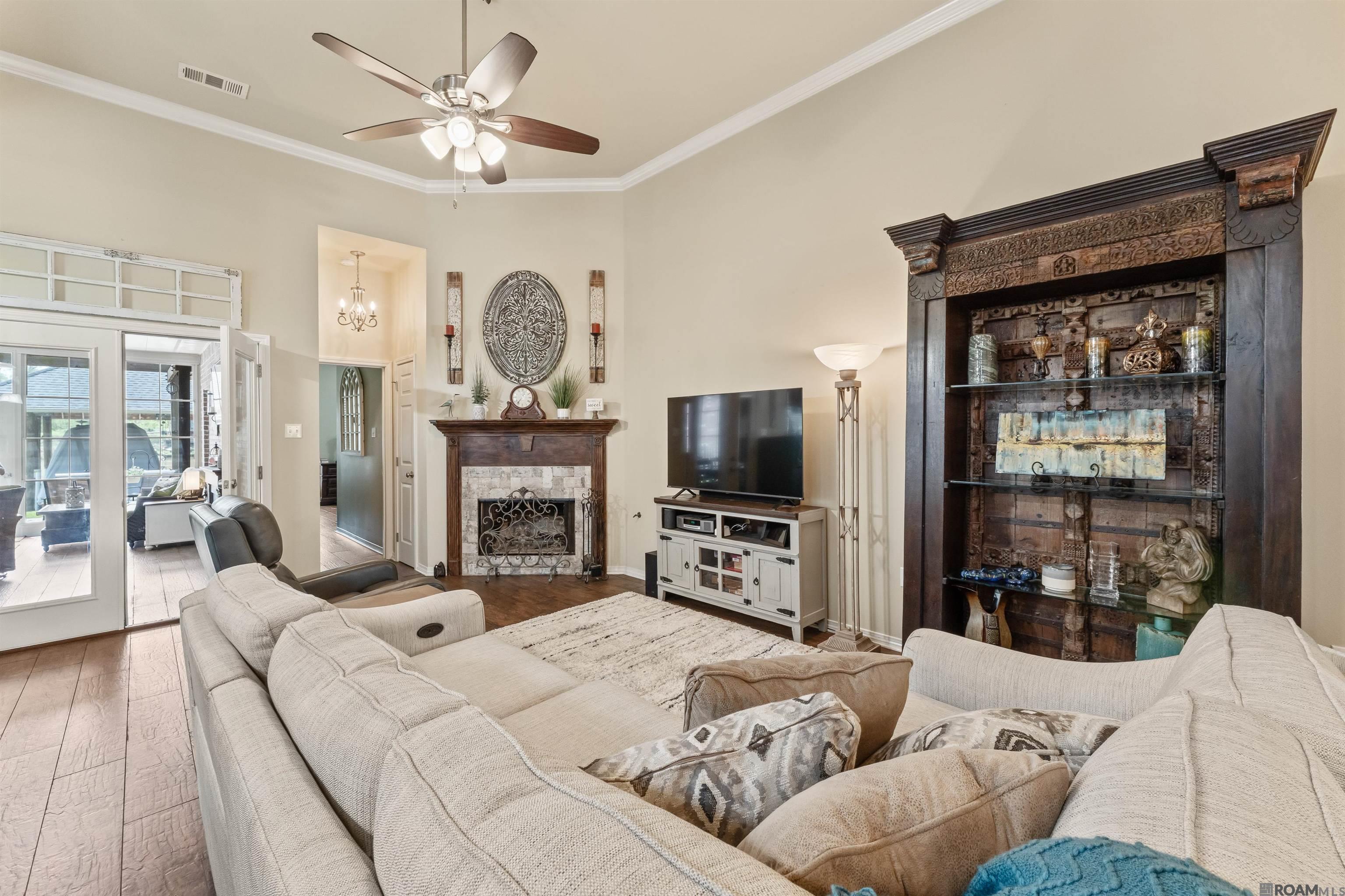 21161 Waterfront East Dr — photo