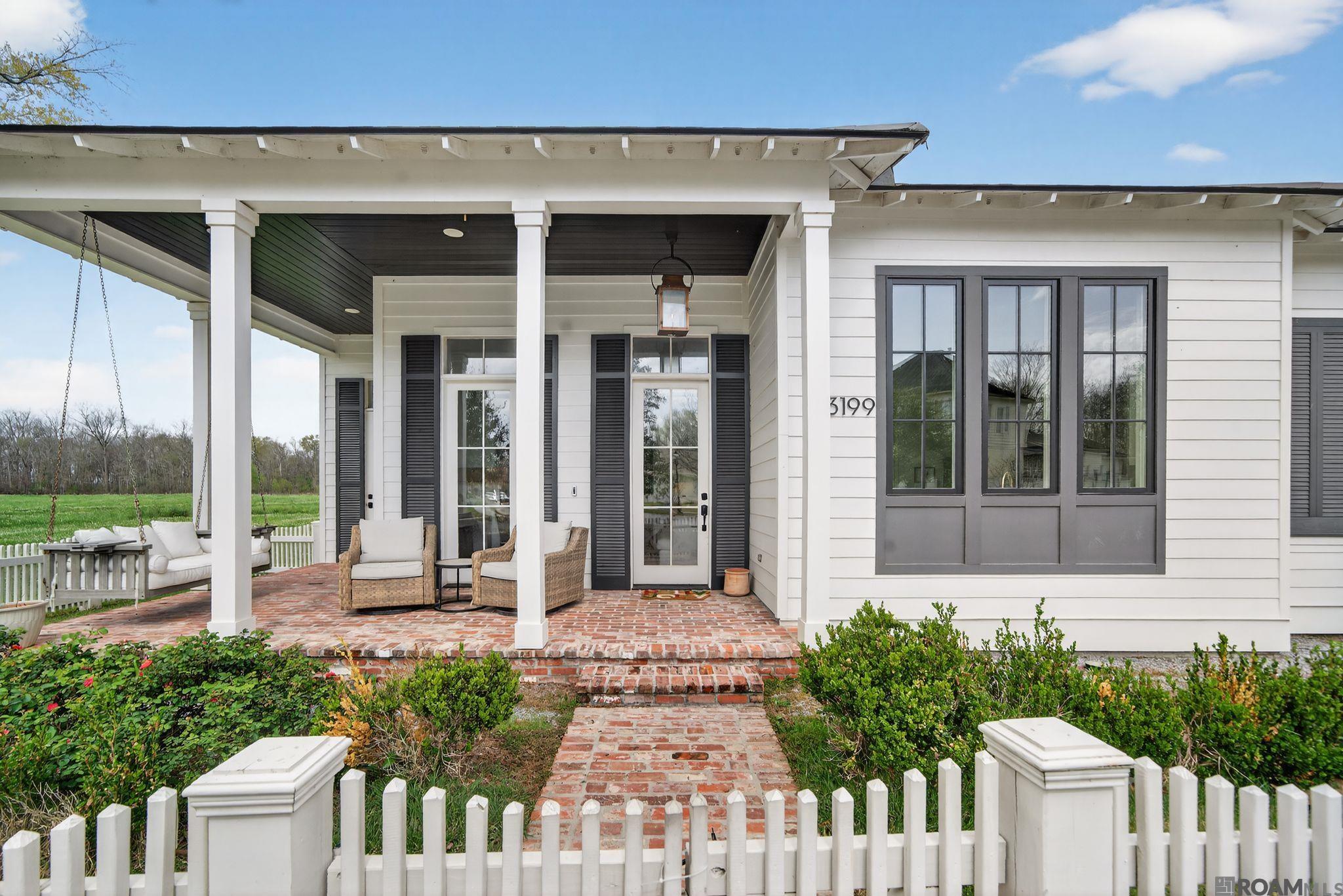 3199 Pointe-marie Dr — photo