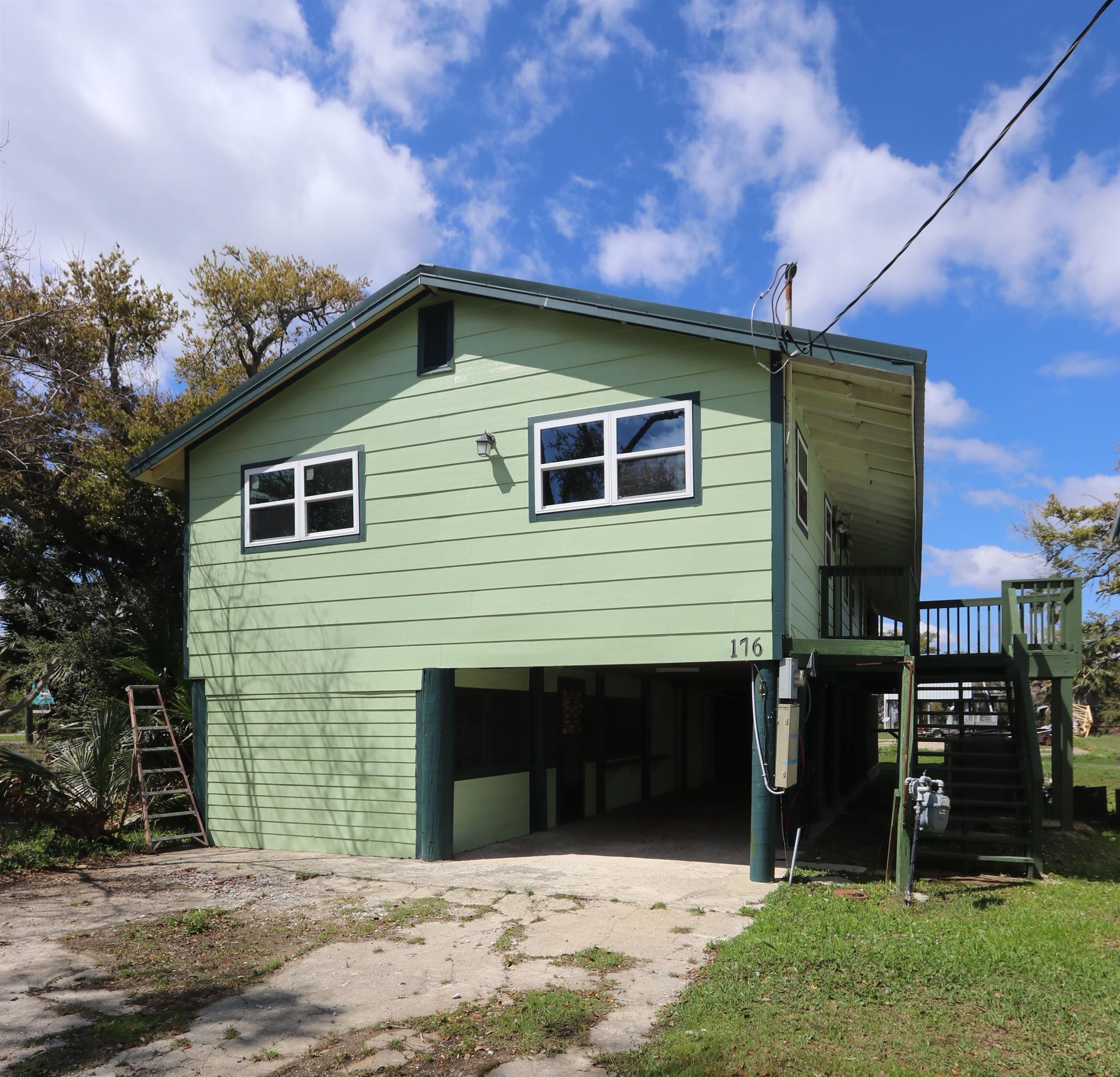 176 Holly Grove Dr — photo